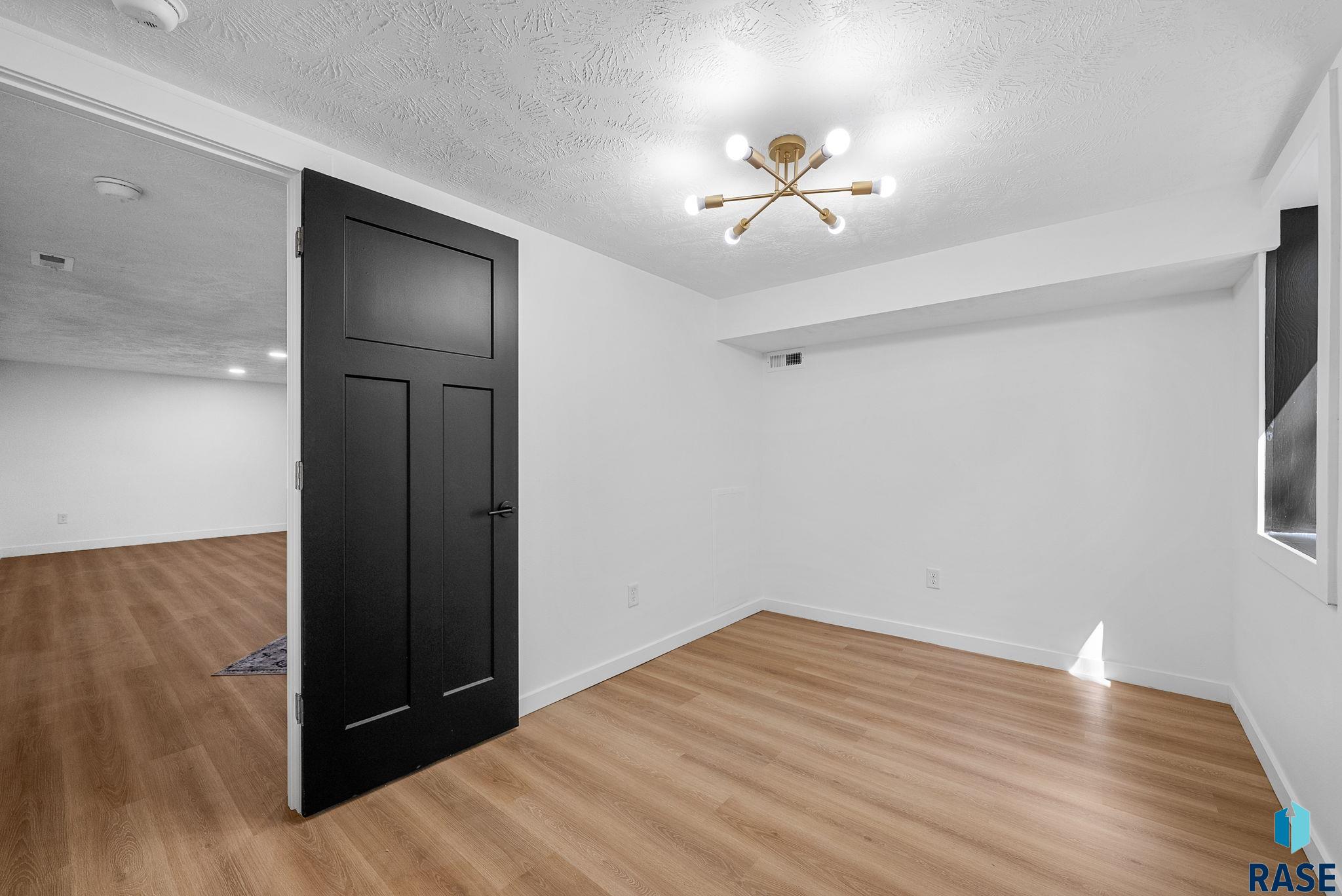 1804 S Holly Ave Avenue, Sioux Falls, New Jersey image 27