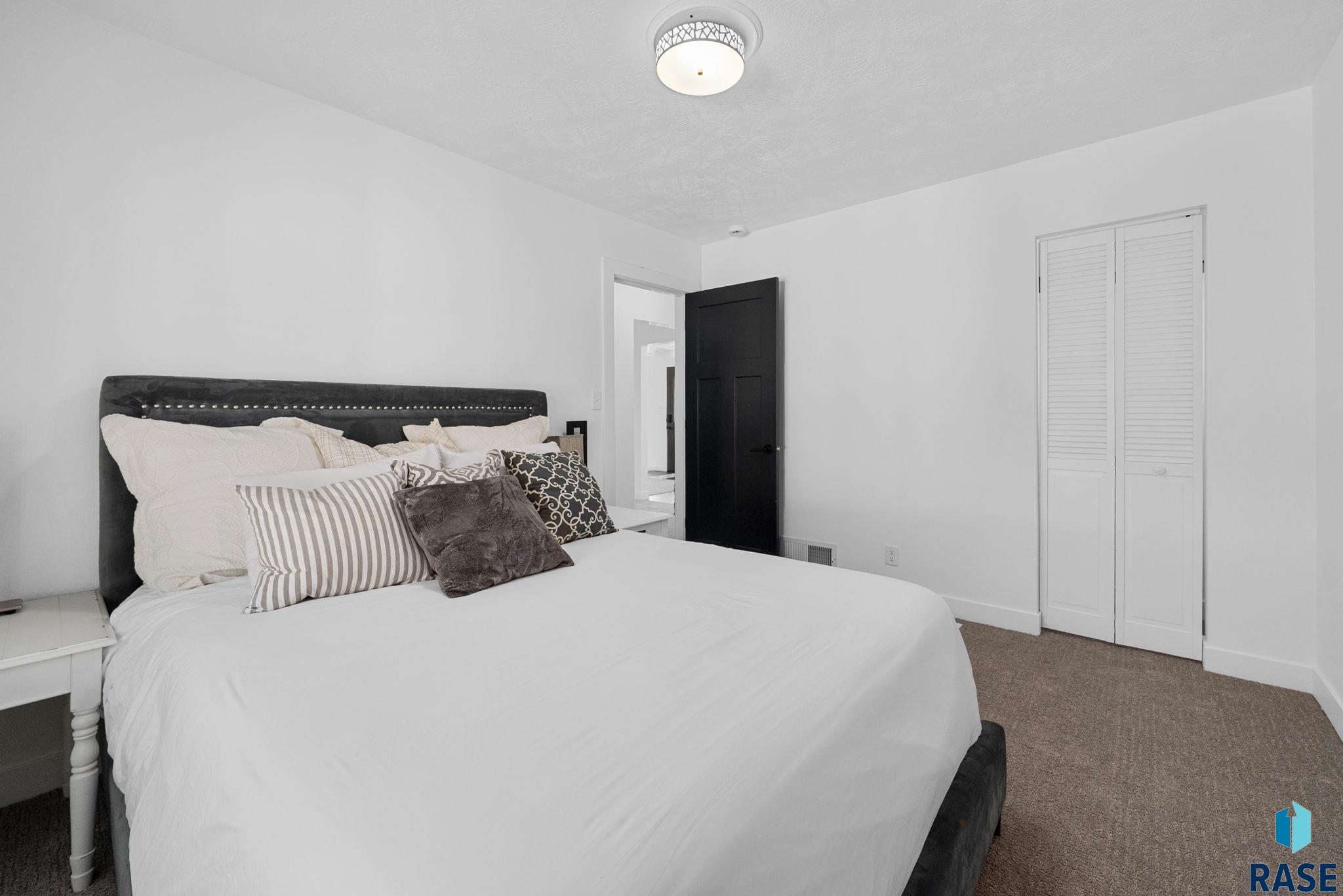 1804 S Holly Ave Avenue, Sioux Falls, New Jersey image 20