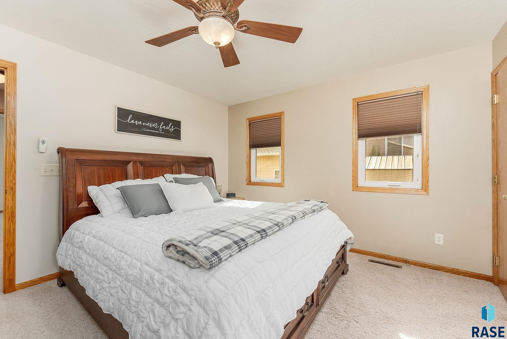 305 W Hackberry St Street, Brandon, New Jersey image 12