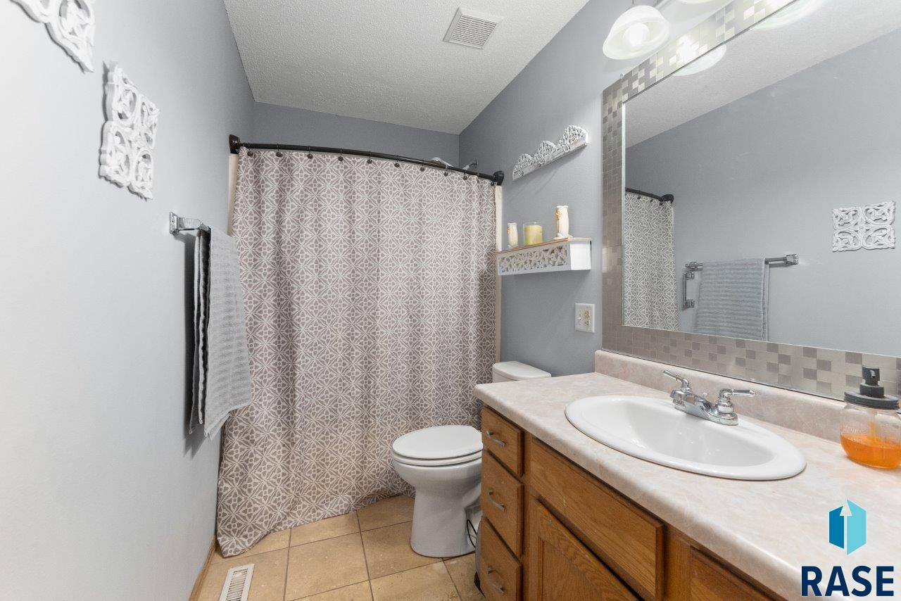 5208 S Sundowner Ave Avenue, Sioux Falls, New Jersey image 19
