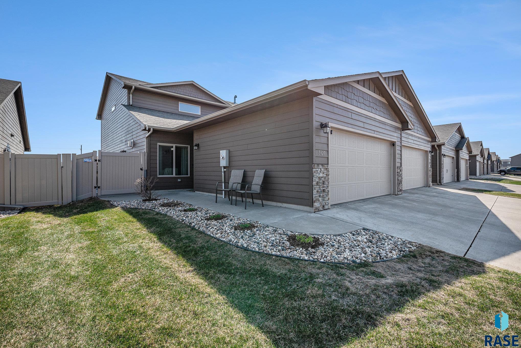 5927 S Bounty Pl Place, Sioux Falls, New Jersey image 2