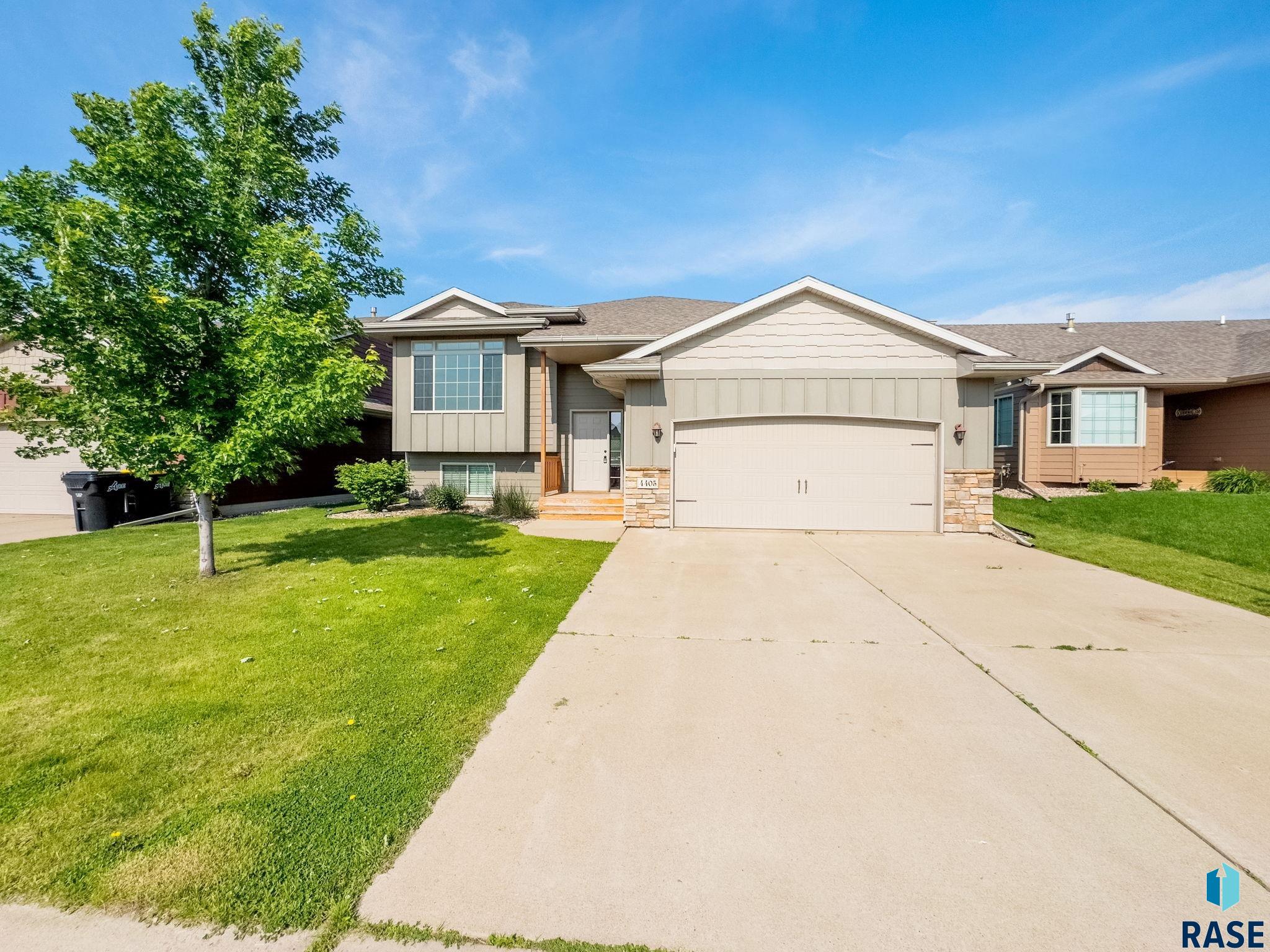 Sioux Falls, South Dakota 57106, United States, 4 Bedrooms Bedrooms, ,3 BathroomsBathrooms,Residential,Active,161320