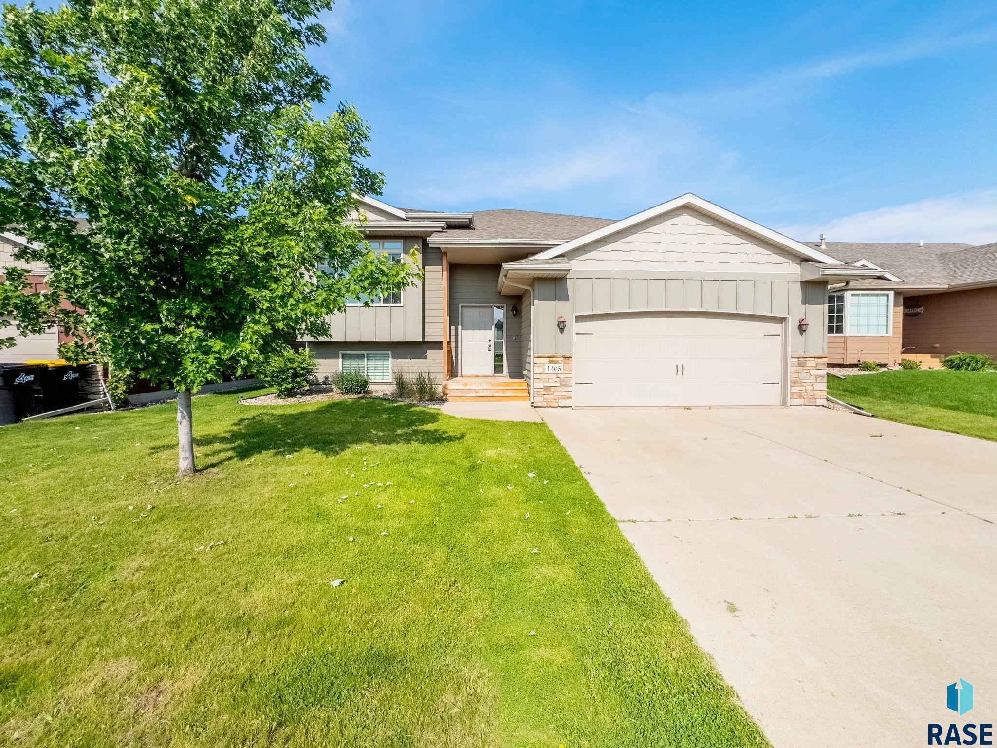 Sioux Falls, South Dakota 57106, United States, 4 Bedrooms Bedrooms, ,3 BathroomsBathrooms,Residential,Active,161320