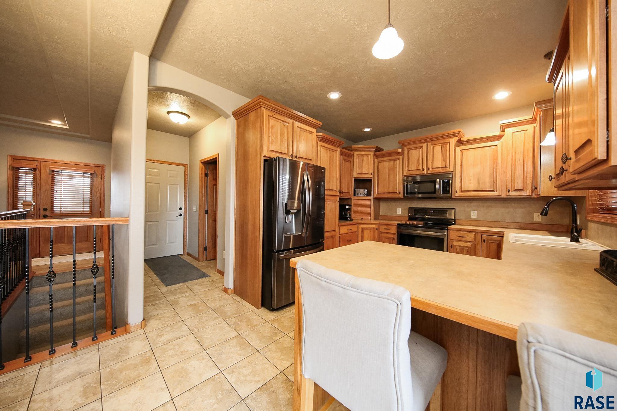 Sioux Falls, South Dakota 57106, United States, 5 Bedrooms Bedrooms, ,3 BathroomsBathrooms,Residential,Active,184731