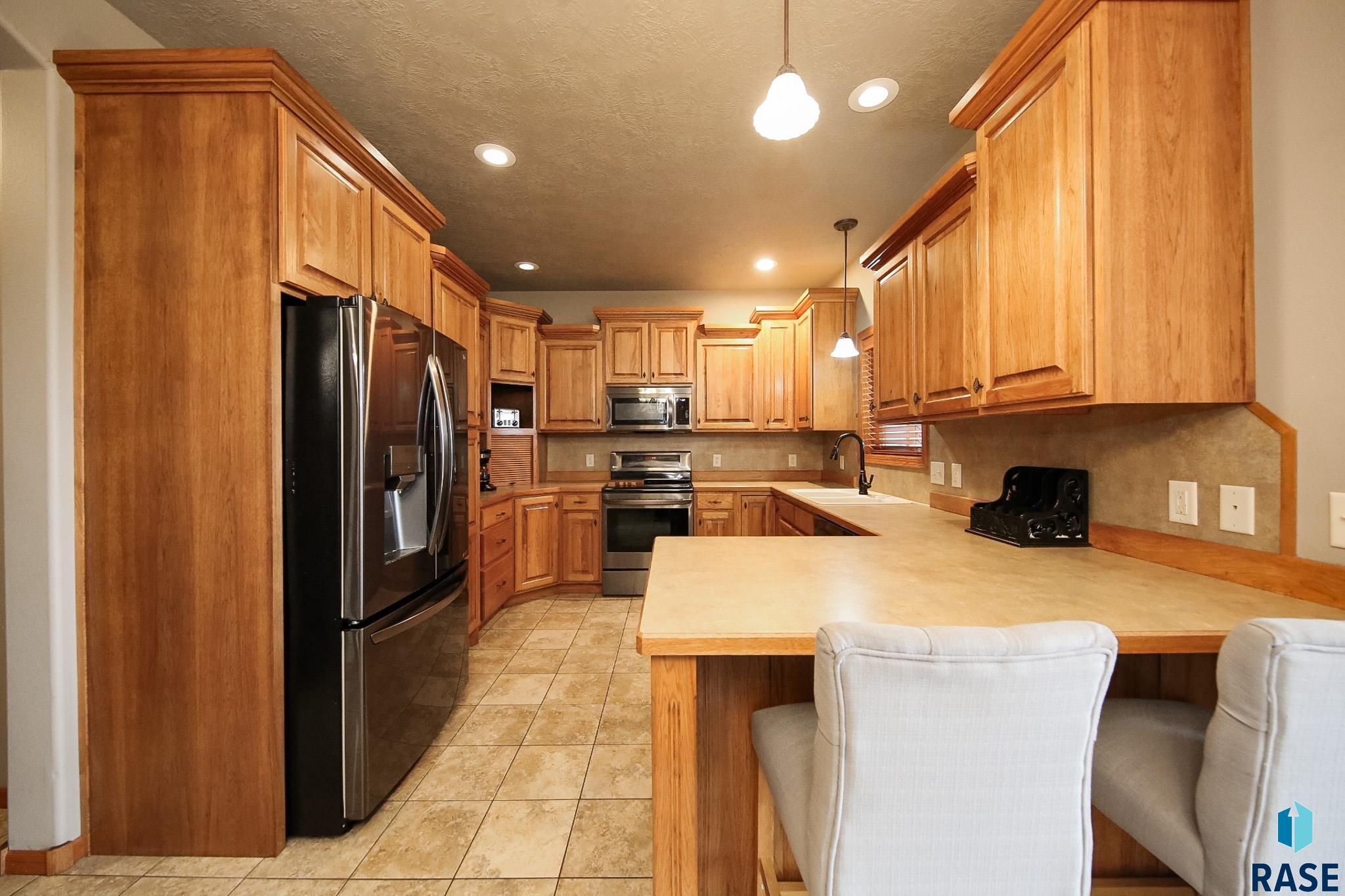 Sioux Falls, South Dakota 57106, United States, 5 Bedrooms Bedrooms, ,3 BathroomsBathrooms,Residential,Active,184731