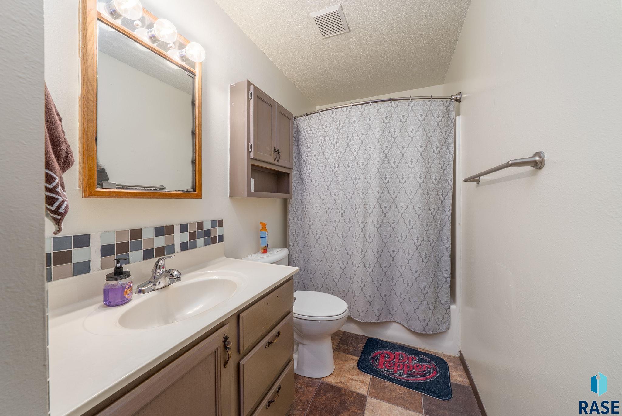 607 E 3rd St Street, Crooks, New Jersey image 15