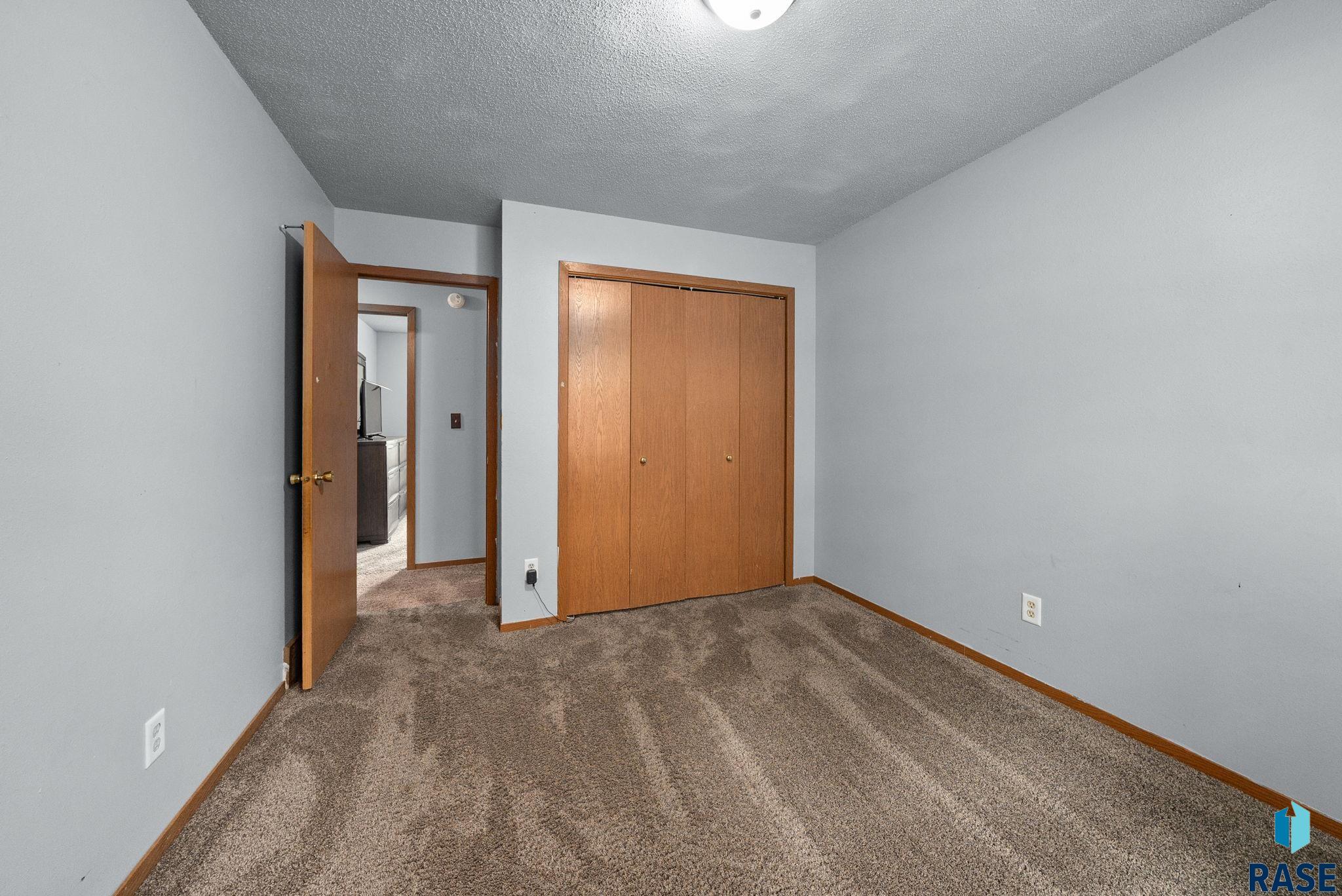 607 E 3rd St Street, Crooks, New Jersey image 17