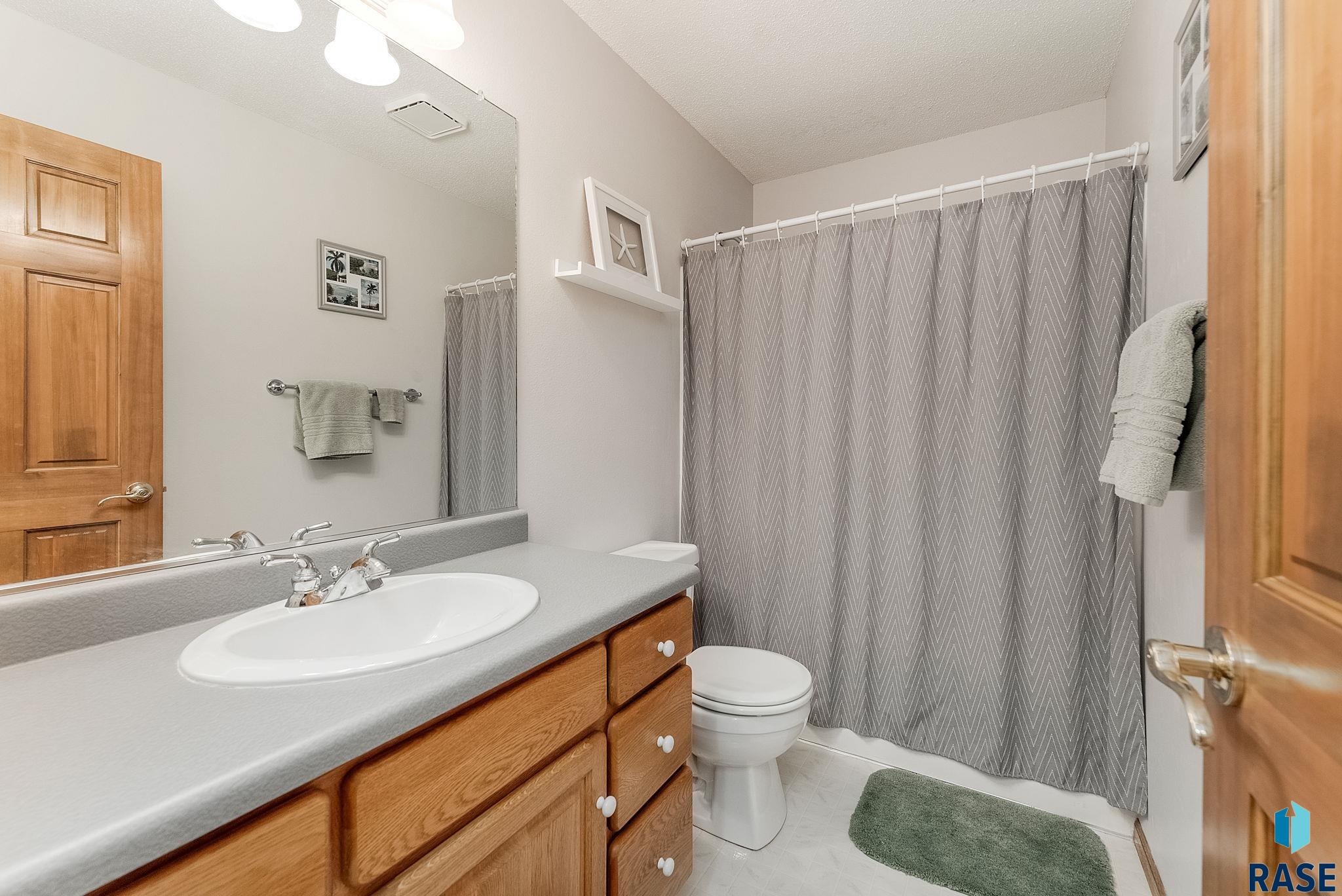 4024 S Brady Ct Court, Sioux Falls, New Jersey image 24