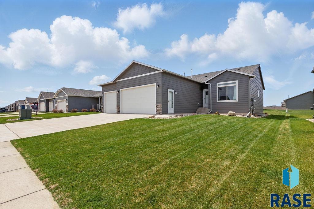 4005 S Pisidian Ave Avenue, Sioux Falls, New Jersey image 1