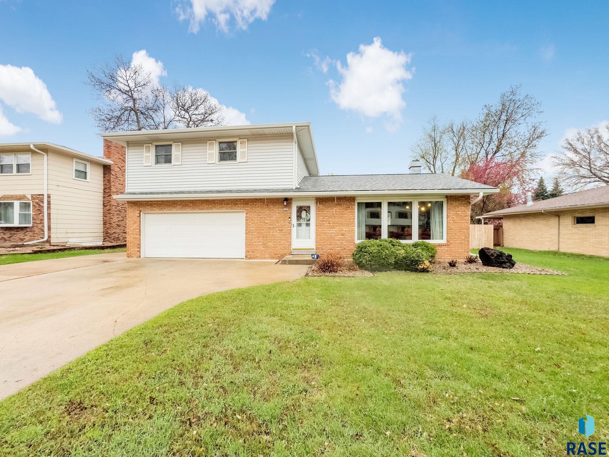 2709 W 37th St Street, Sioux Falls, New Jersey image 1