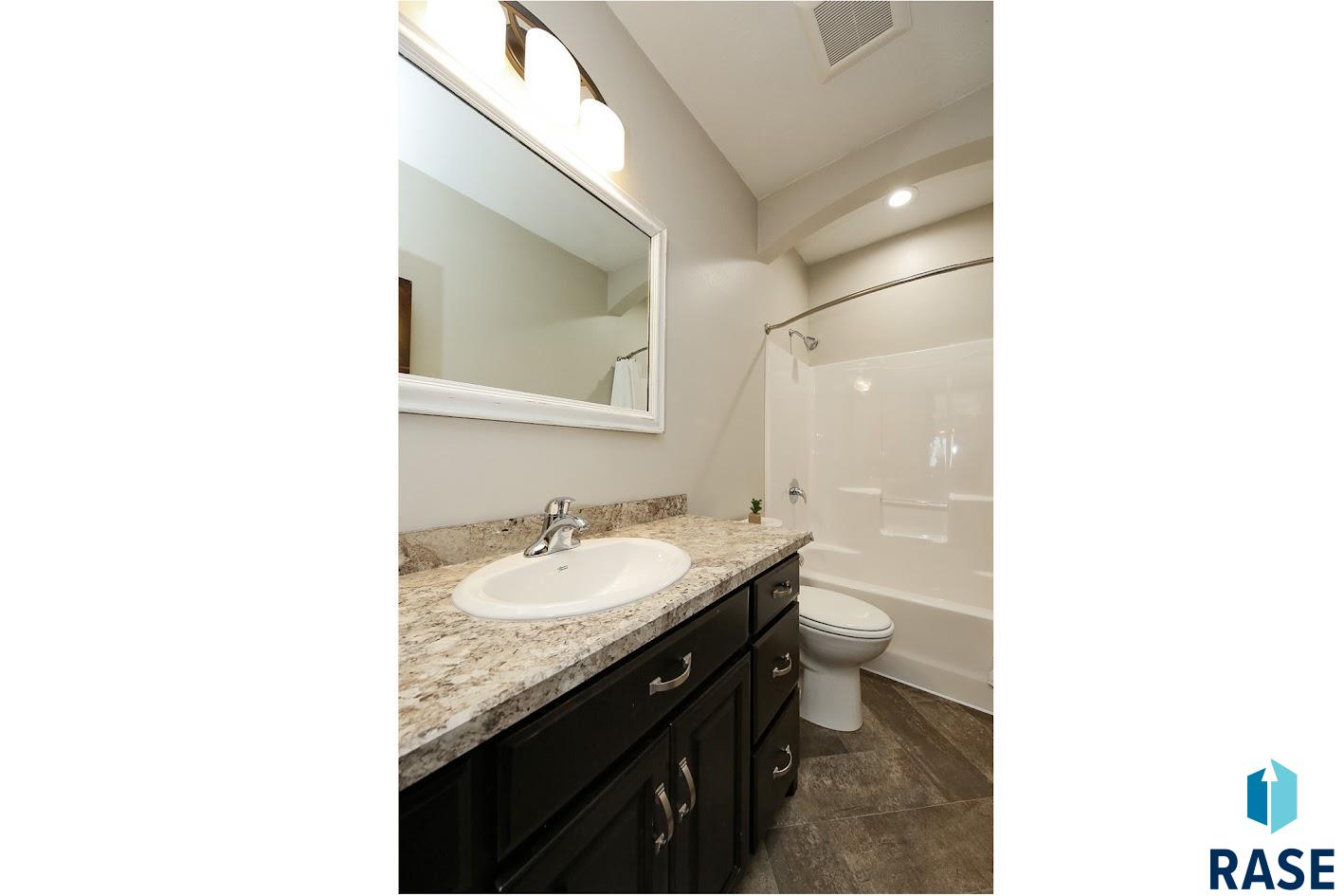 105 N Nora St Street, Viborg, South Dakota image 19