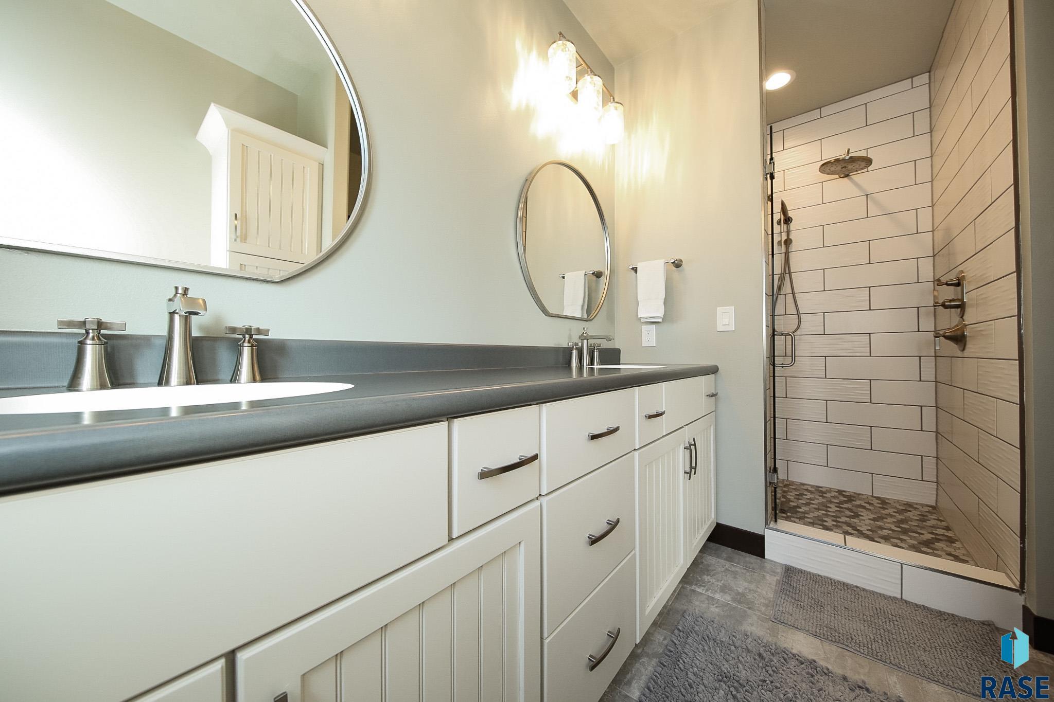 6909 E 37th St Street, Sioux Falls, South Dakota image 20