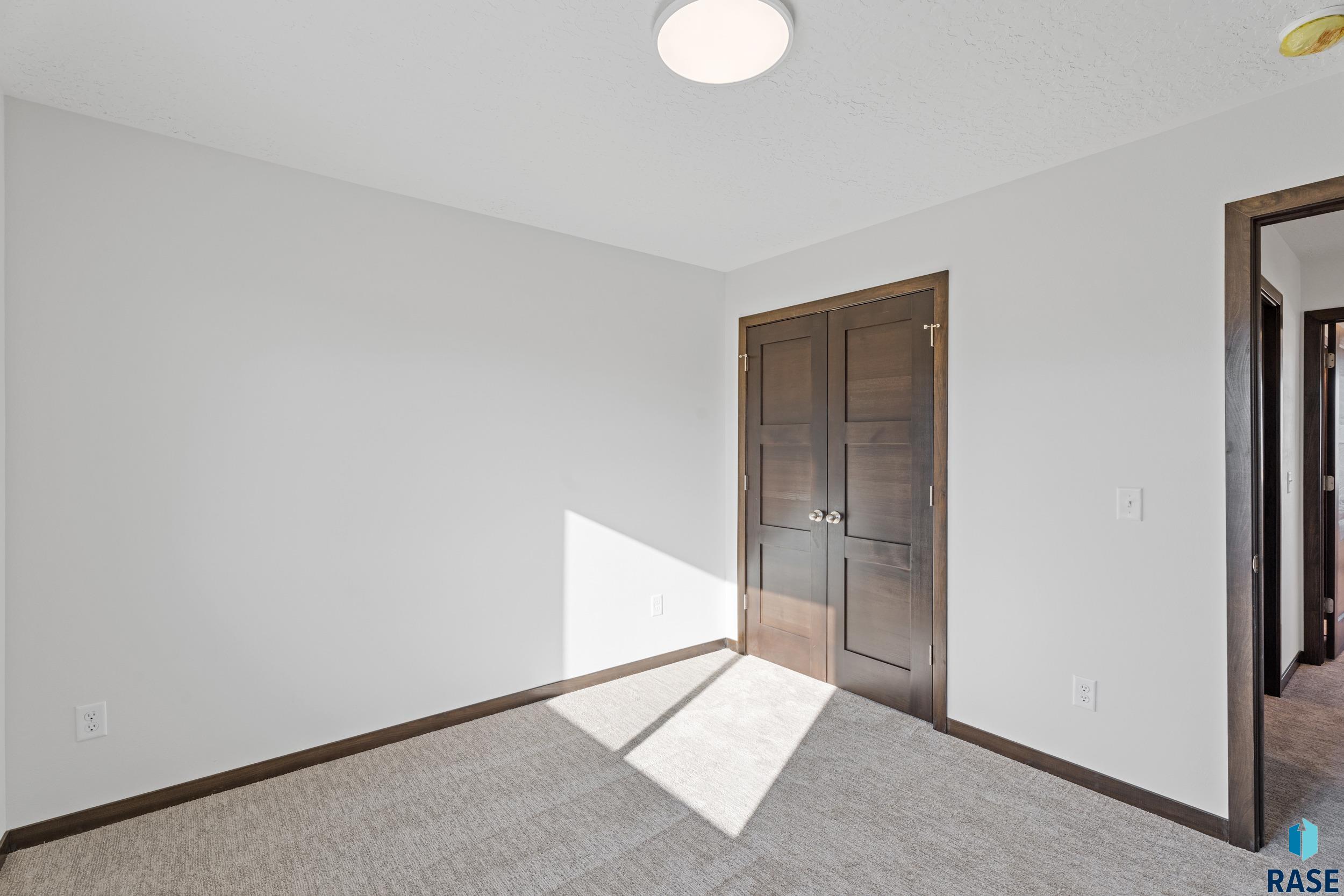 5505 W Liberator  Cir Circle, Sioux Falls, South Dakota image 23