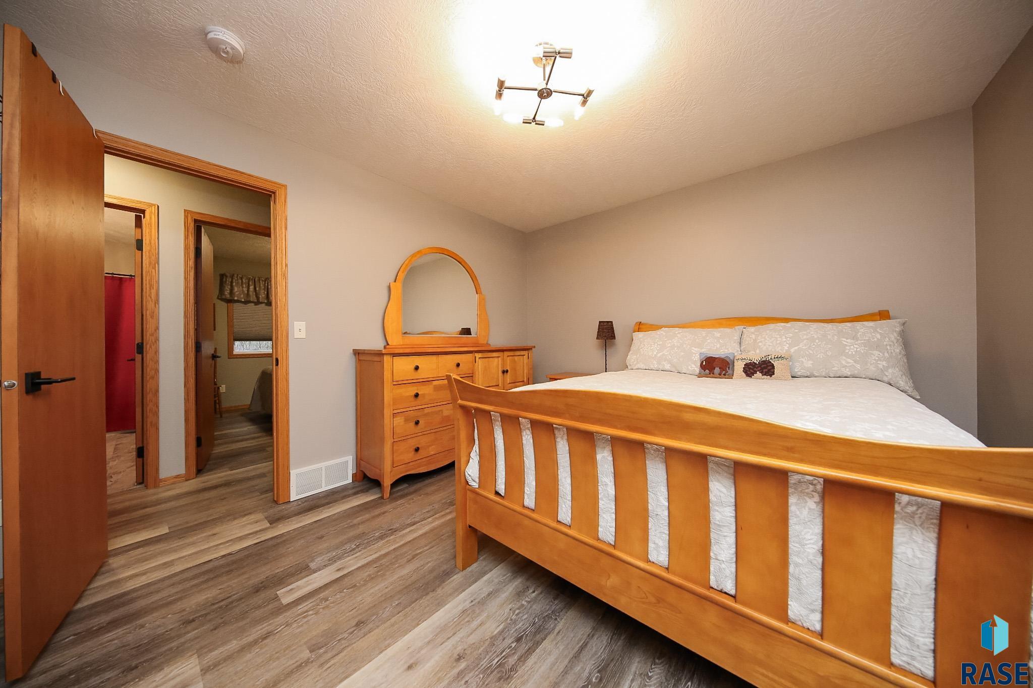 1400 S Lakota Ave Avenue, Brandon, New Jersey image 13