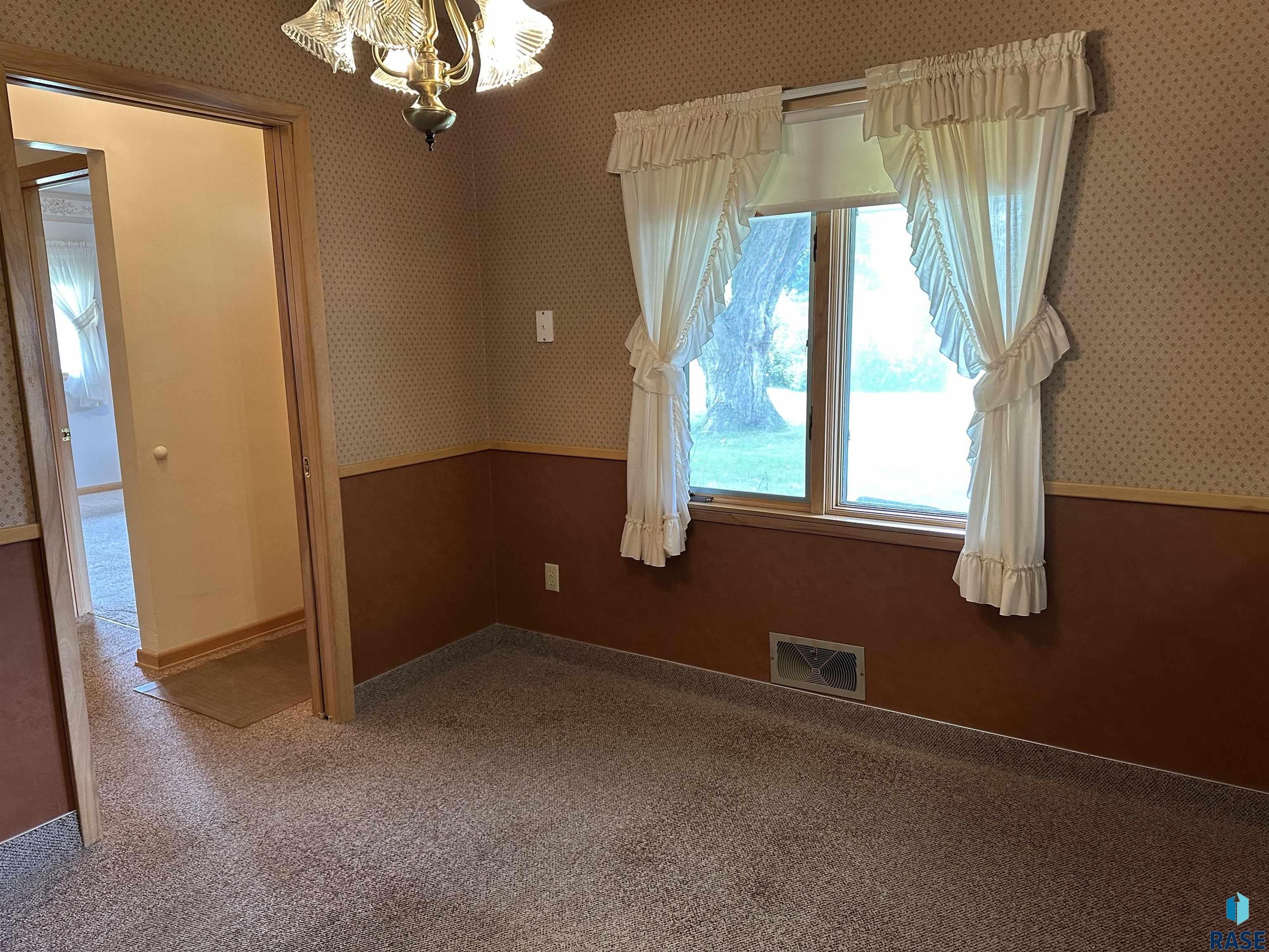 405 S Pine St Street, Menno, South Dakota image 26