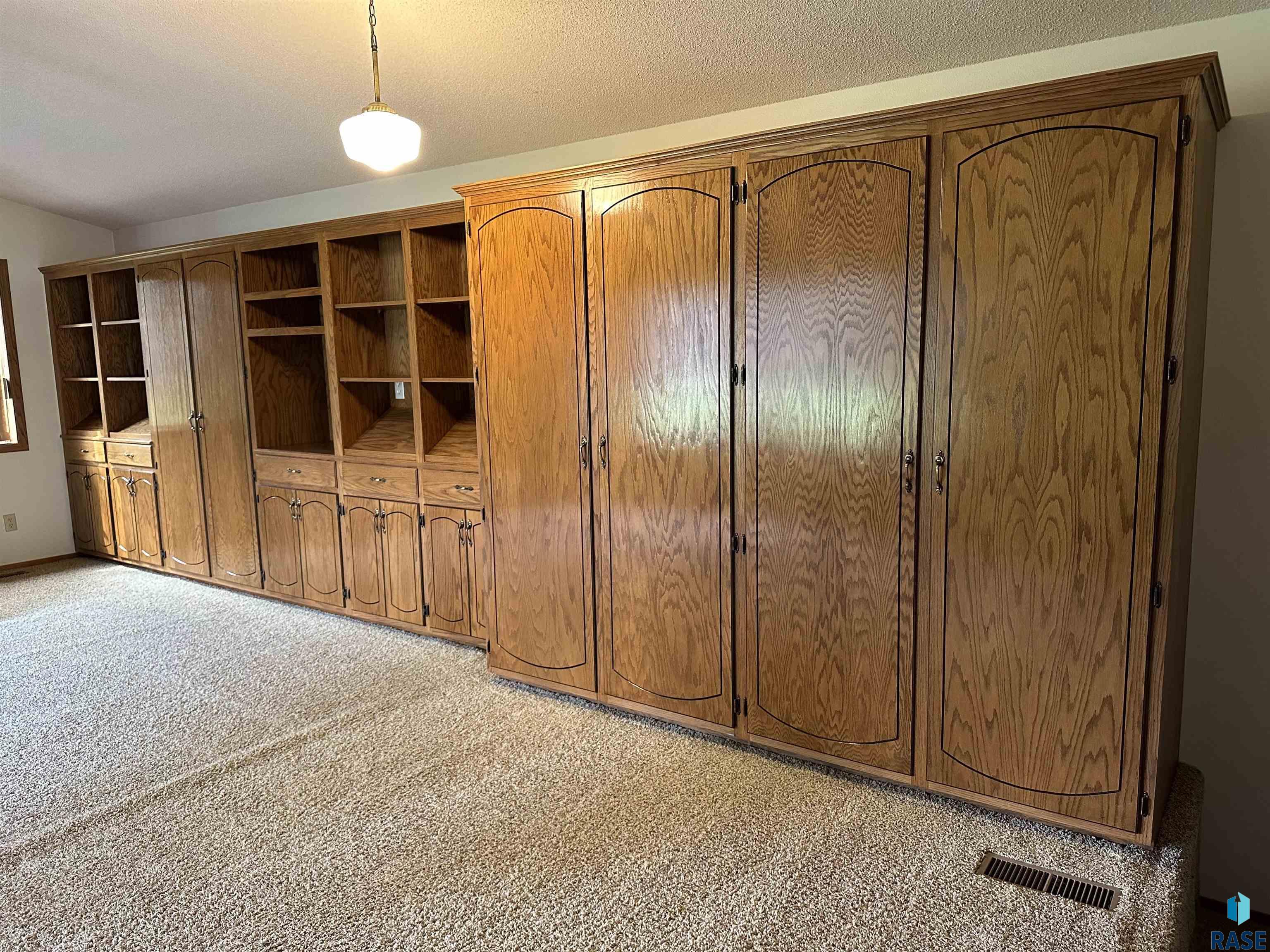 405 S Pine St Street, Menno, South Dakota image 44