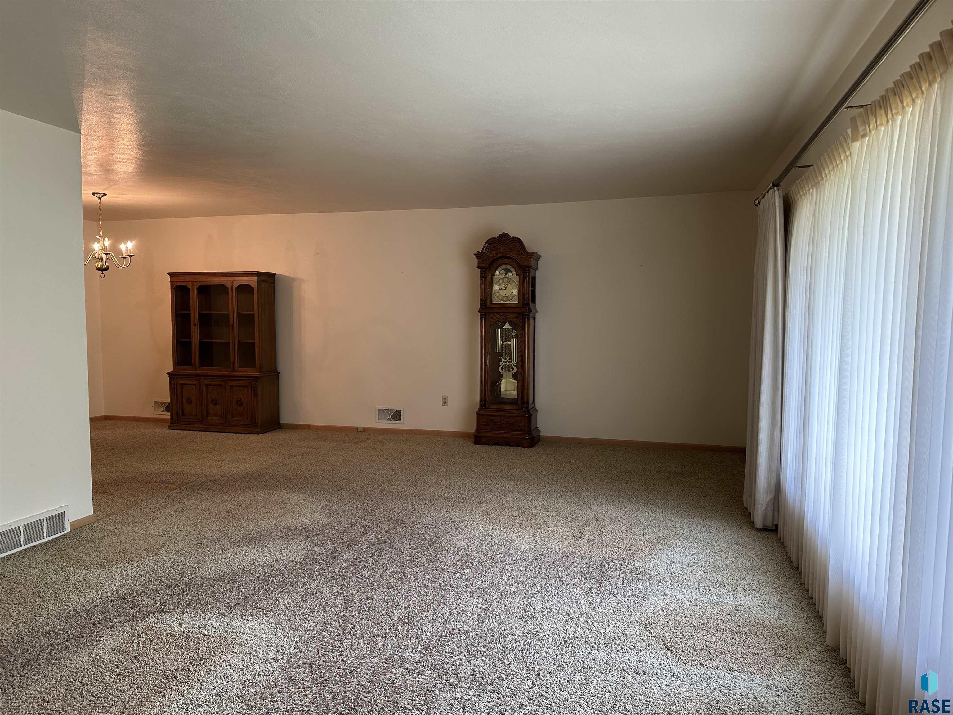 405 S Pine St Street, Menno, South Dakota image 15