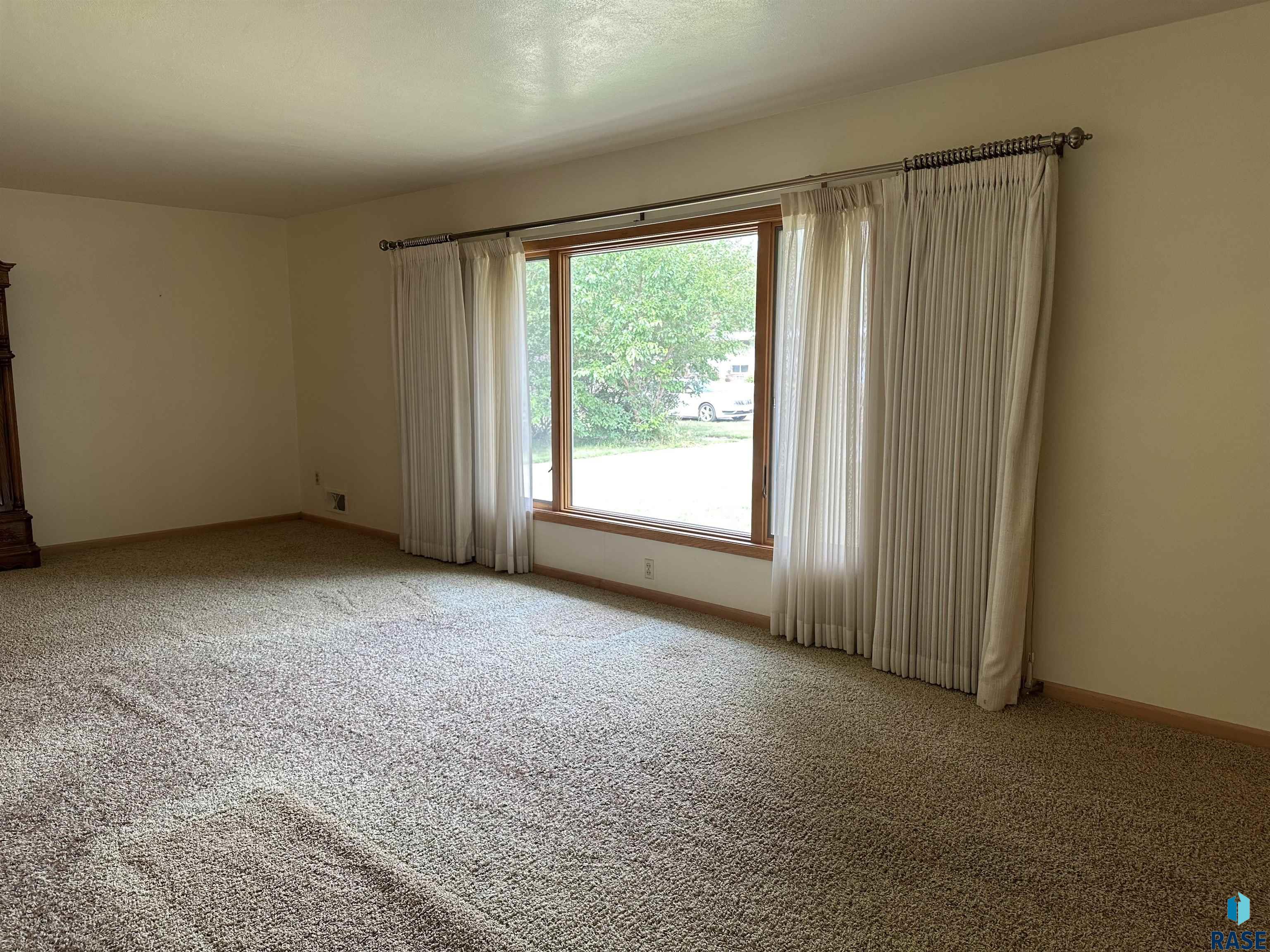 405 S Pine St Street, Menno, South Dakota image 19