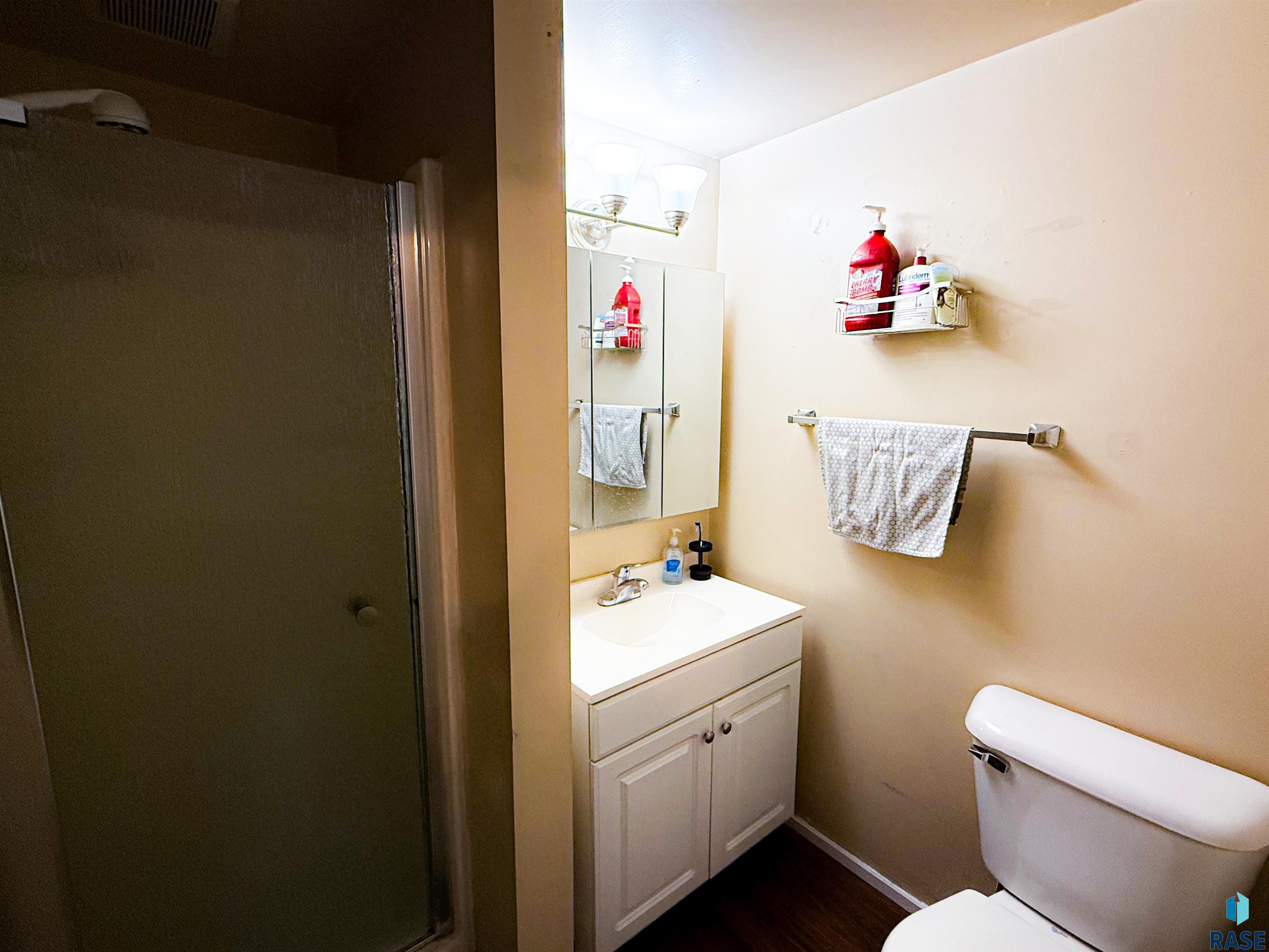 311 N Lee Ave Avenue, Madison, South Dakota image 6