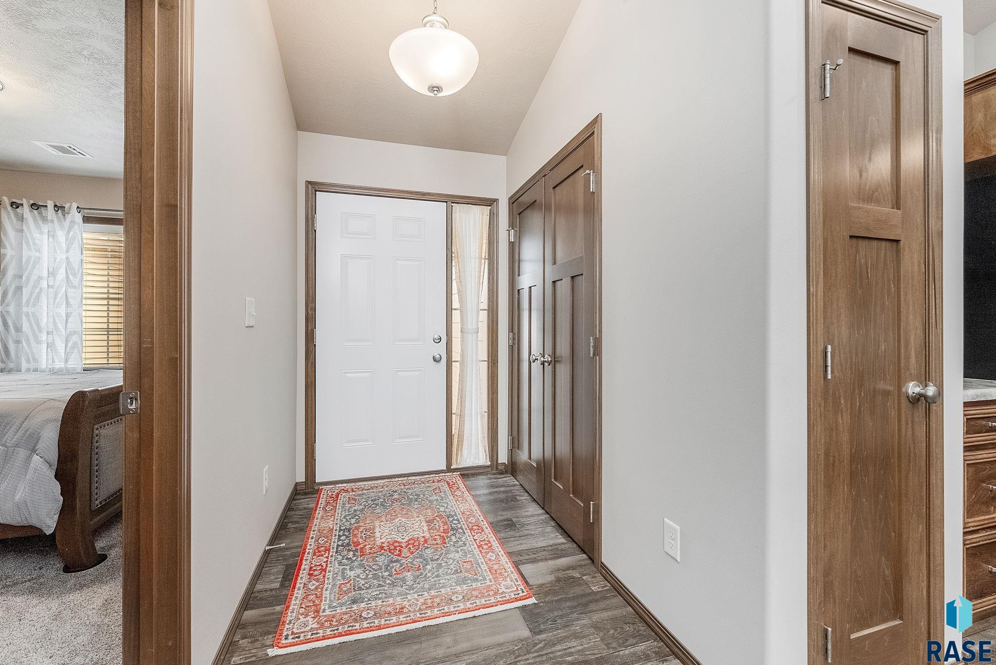6309 W Maxwell Pl Place, Sioux Falls, South Dakota image 2
