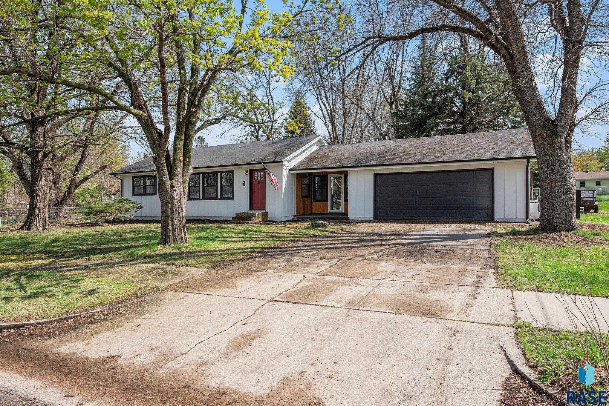 5600 W Circle Dr Drive, Sioux Falls, New Jersey image 2