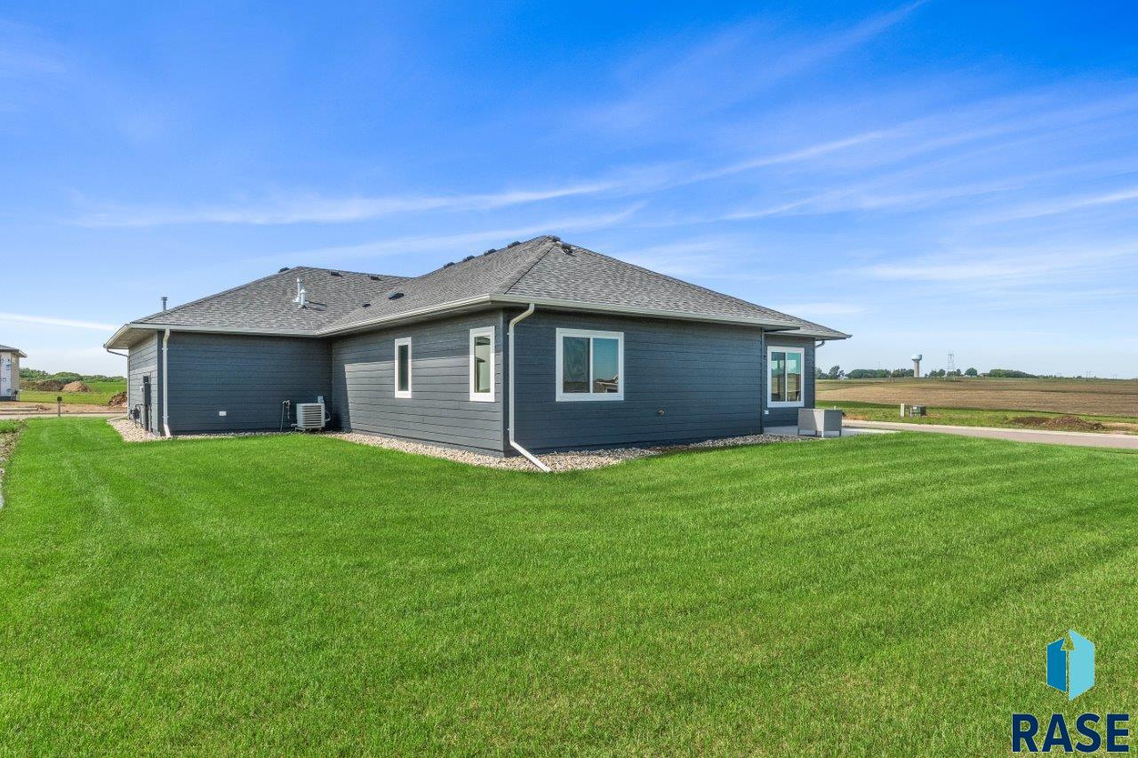1528 W Autumn Cir Circle, Brandon, South Dakota image 28