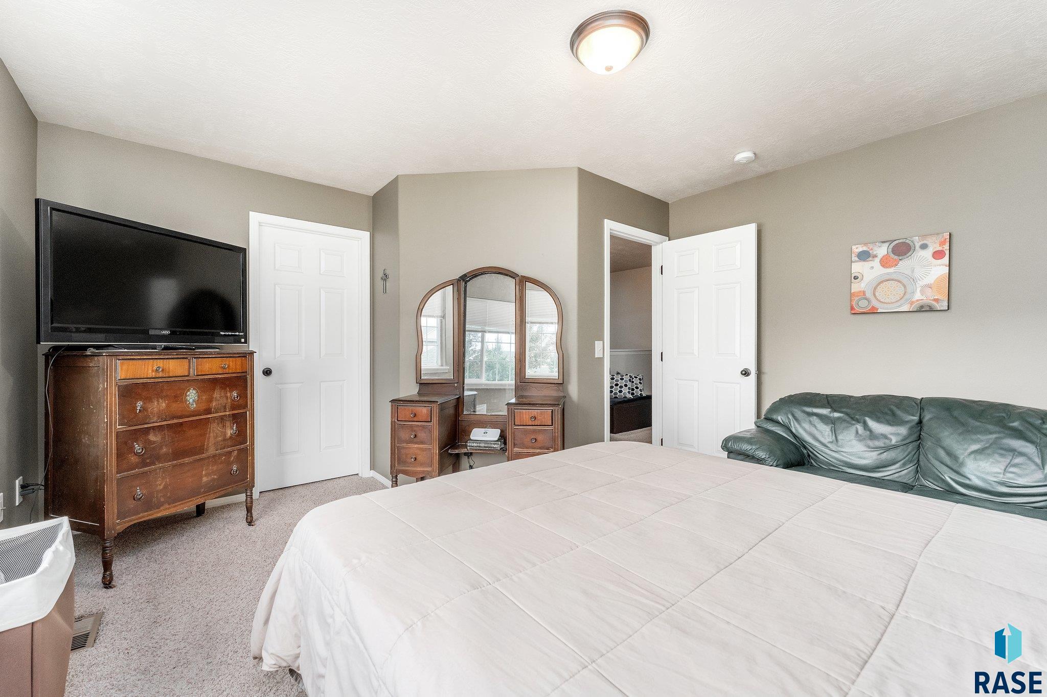 6502 S Santa Rosa Pl Place, Sioux Falls, New Jersey image 10