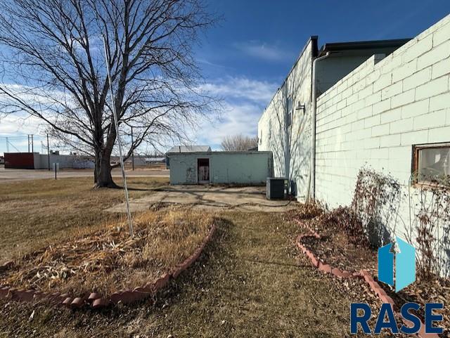 Lake Andes, South Dakota 57356, United States, 3 Bedrooms Bedrooms, ,2 BathroomsBathrooms,Residential,Pending,23799