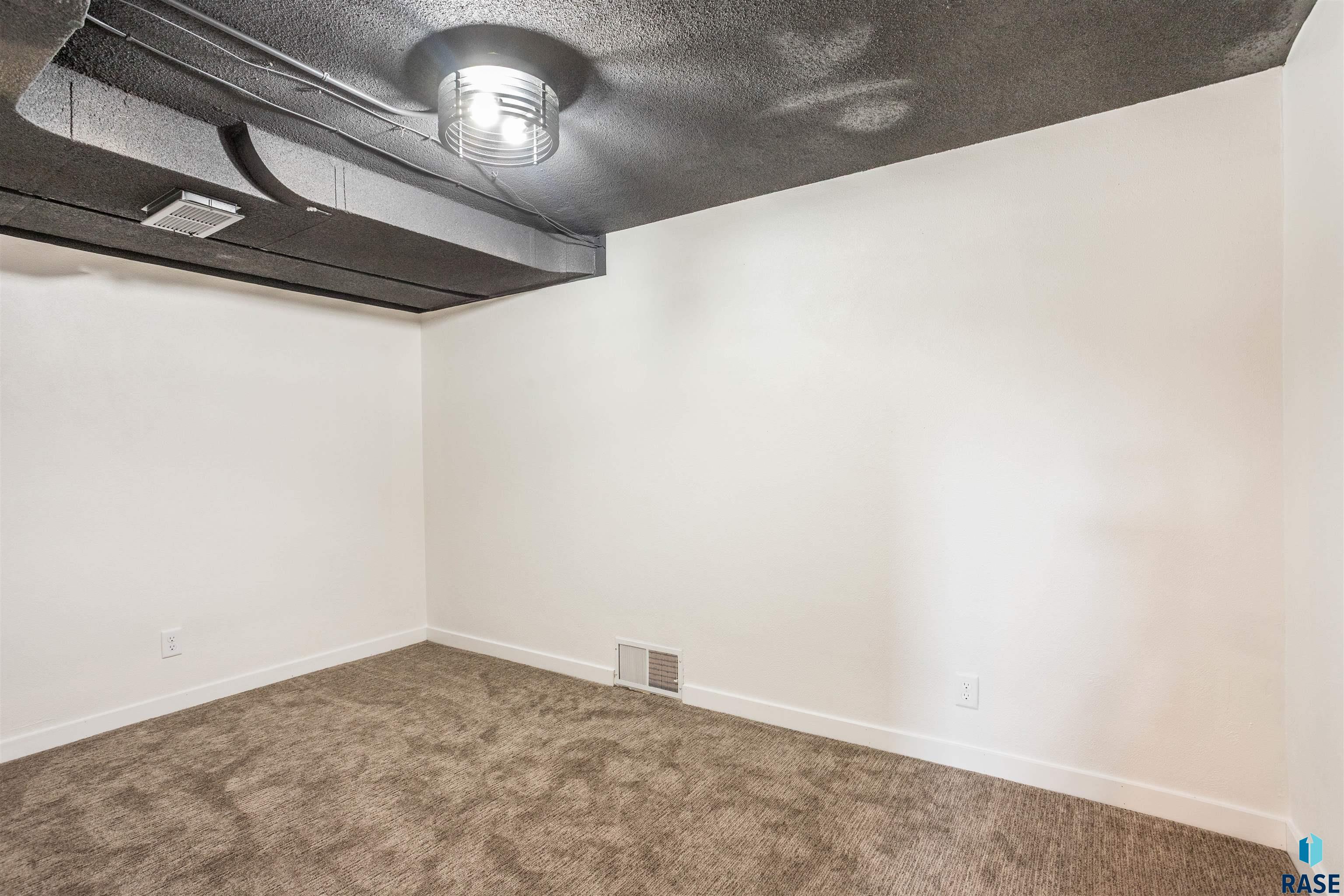 1916 S Kiwanis Ave Avenue, Sioux Falls, New Jersey image 16