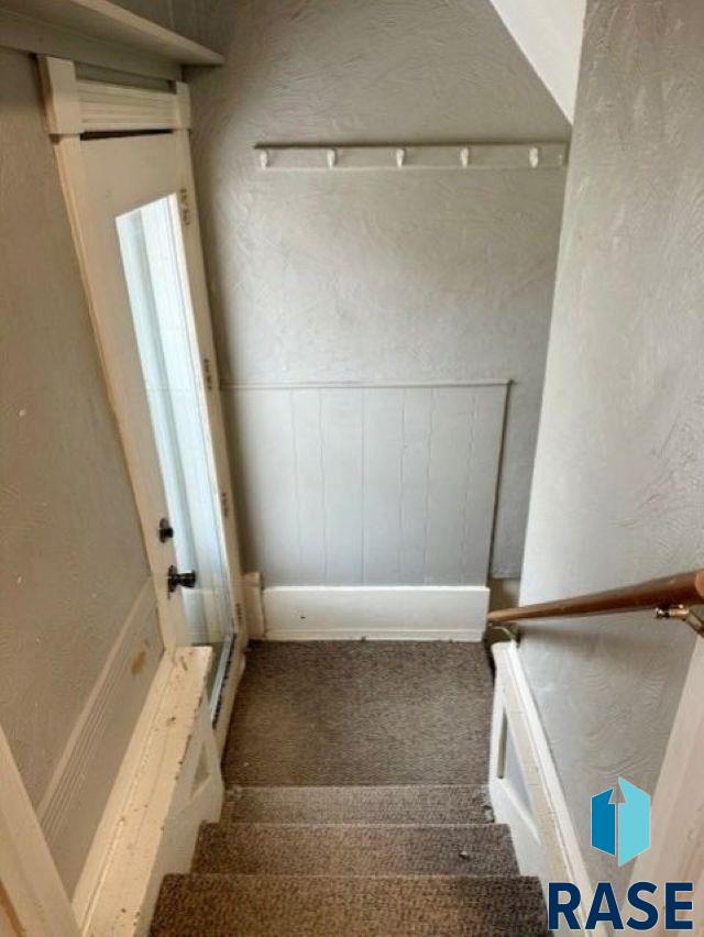 Sioux Falls, South Dakota 57105, United States, 2 Bedrooms Bedrooms, ,2 BathroomsBathrooms,Residential,Contingent,19705