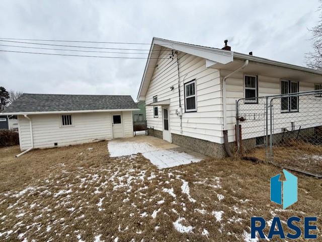 Sioux Falls, South Dakota 57105, United States, 2 Bedrooms Bedrooms, ,2 BathroomsBathrooms,Residential,Contingent,19705