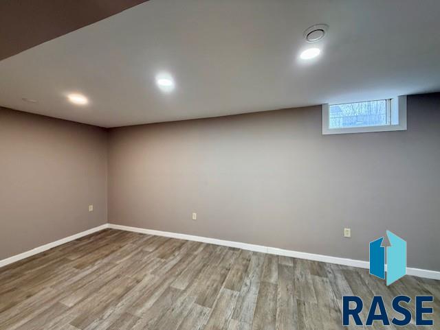 Sioux Falls, South Dakota 57105, United States, 2 Bedrooms Bedrooms, ,2 BathroomsBathrooms,Residential,Contingent,19705