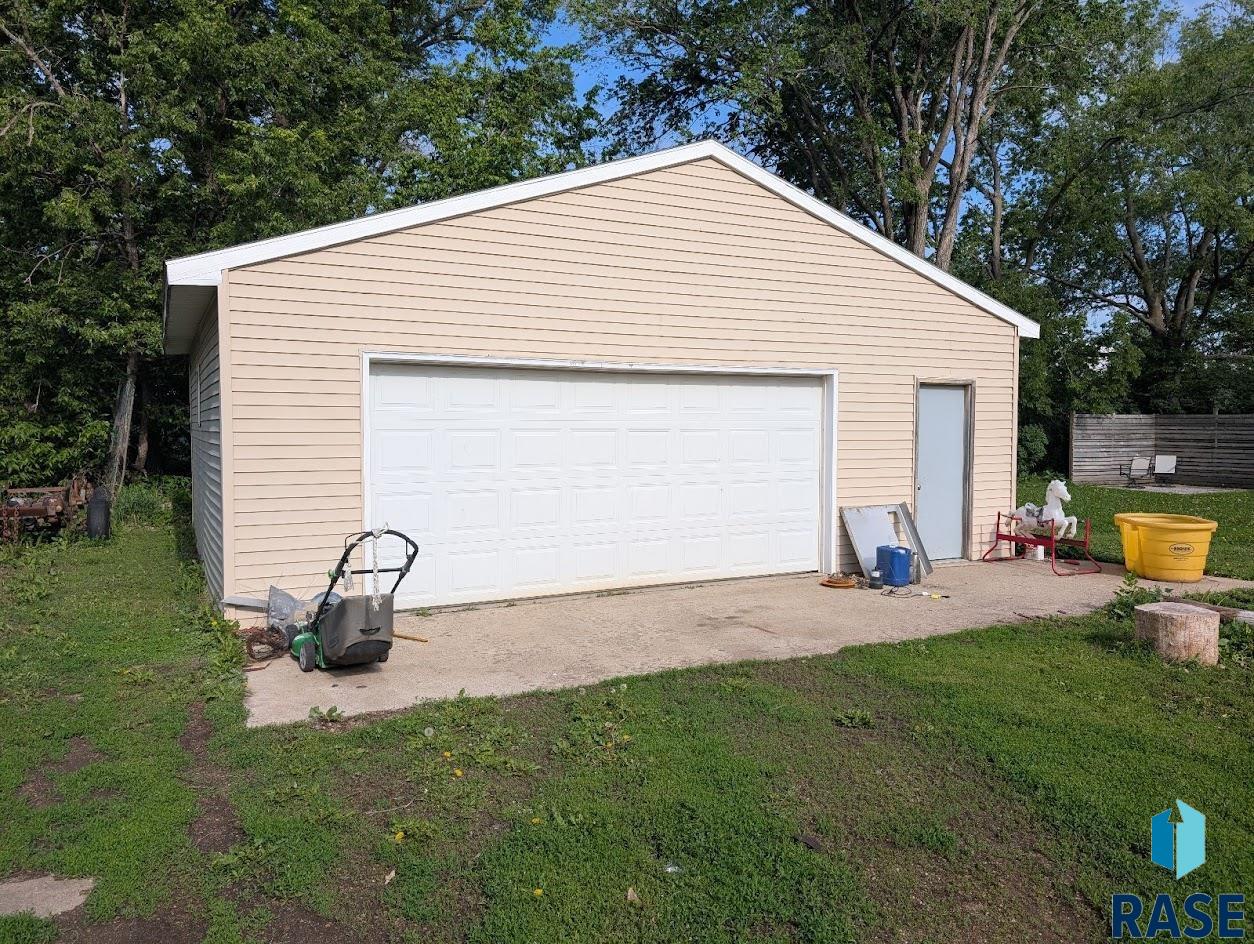 415 S Lincoln St Street, Canton, New Jersey image 13