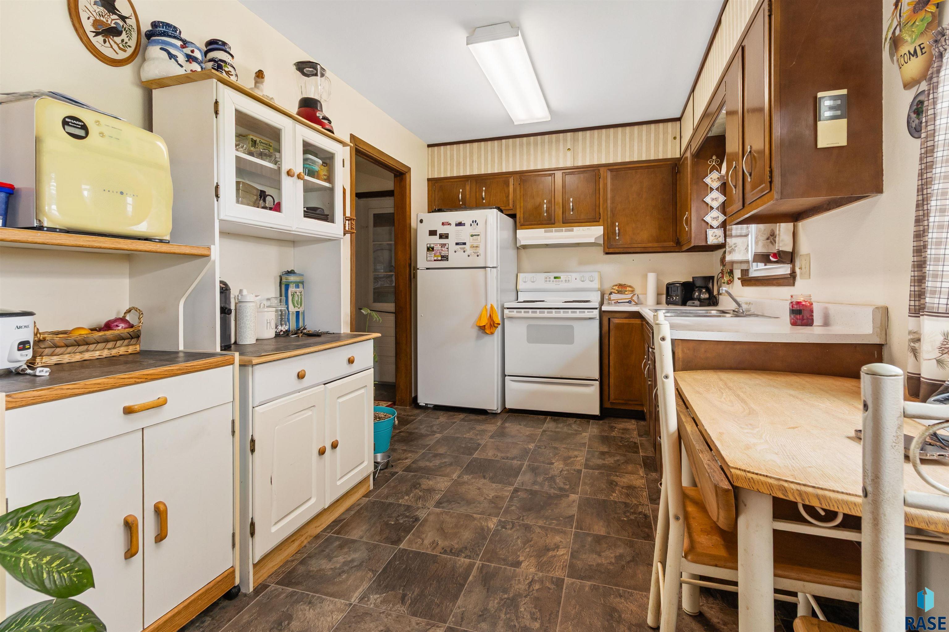 47916 254th St Street #A, Garretson, New Jersey image 2