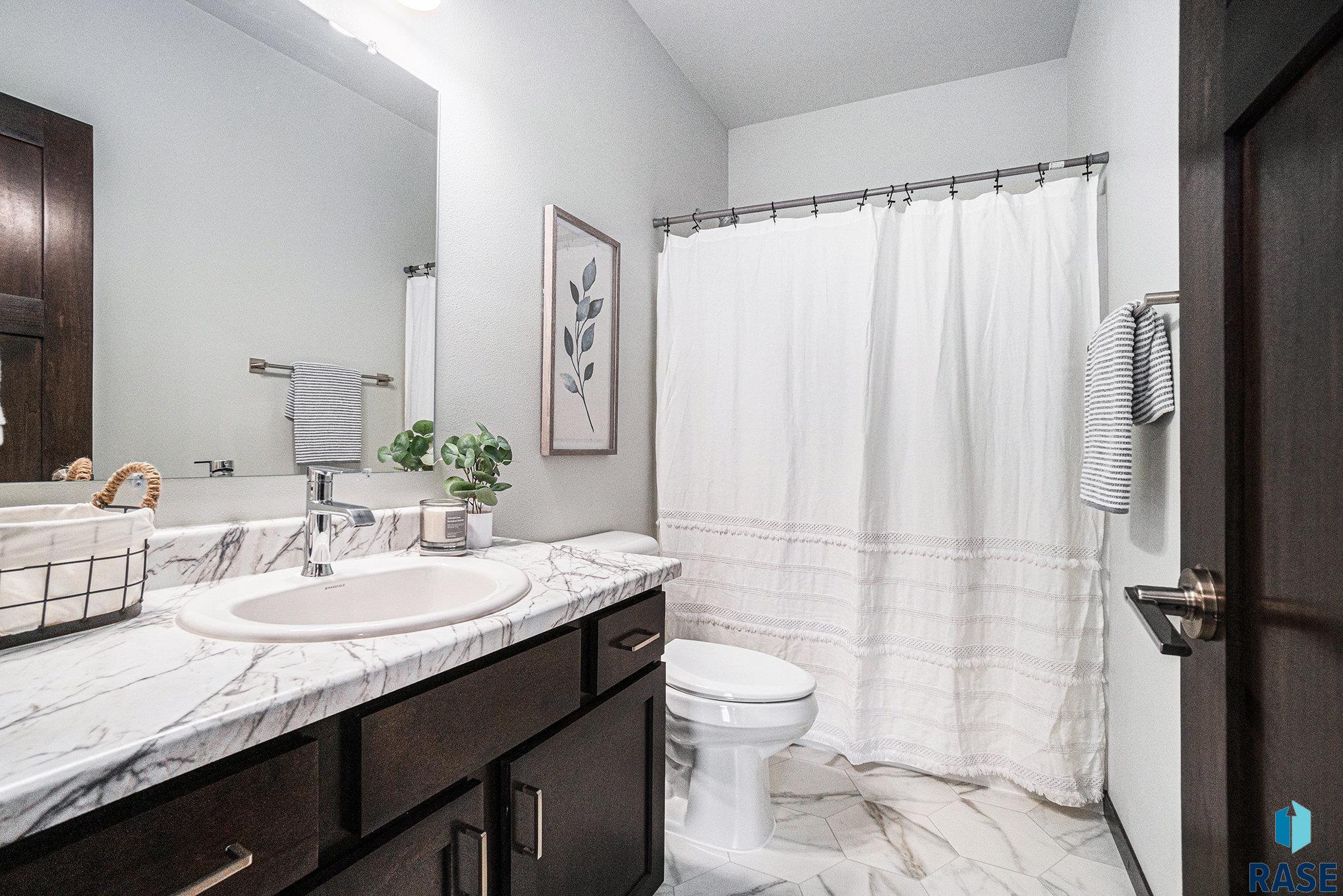 7805 E 44th St Street, Sioux Falls, South Dakota image 14