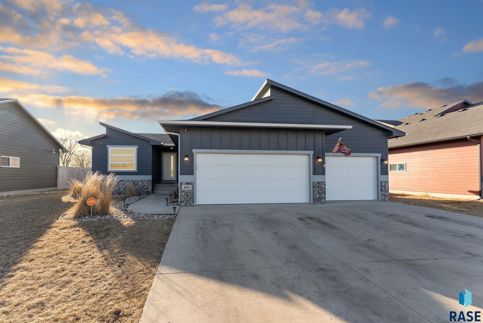 405 Thelma Ave Avenue, Harrisburg, South Dakota image 1