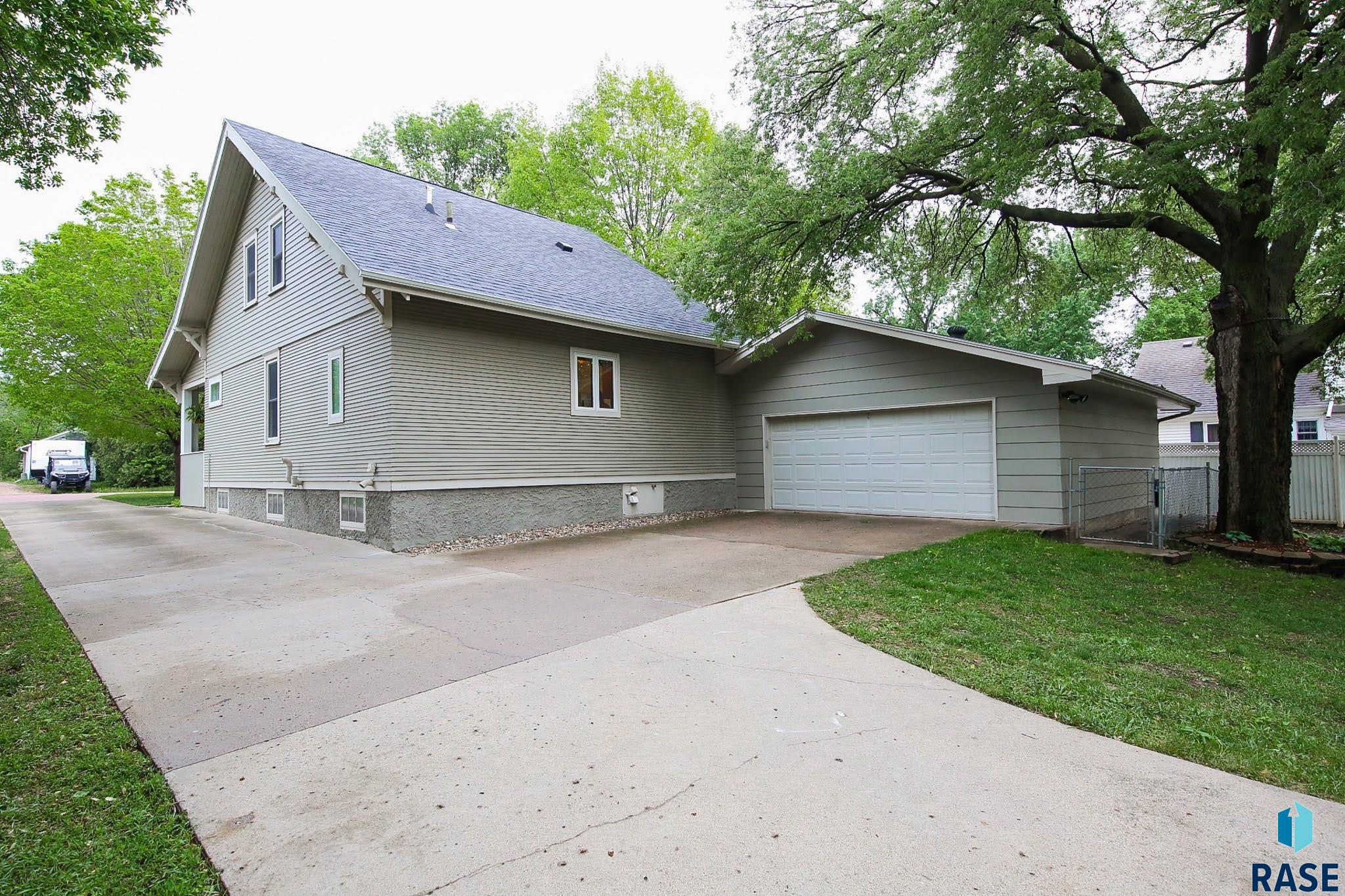 105 N 7th St Street, Beresford, South Dakota image 17