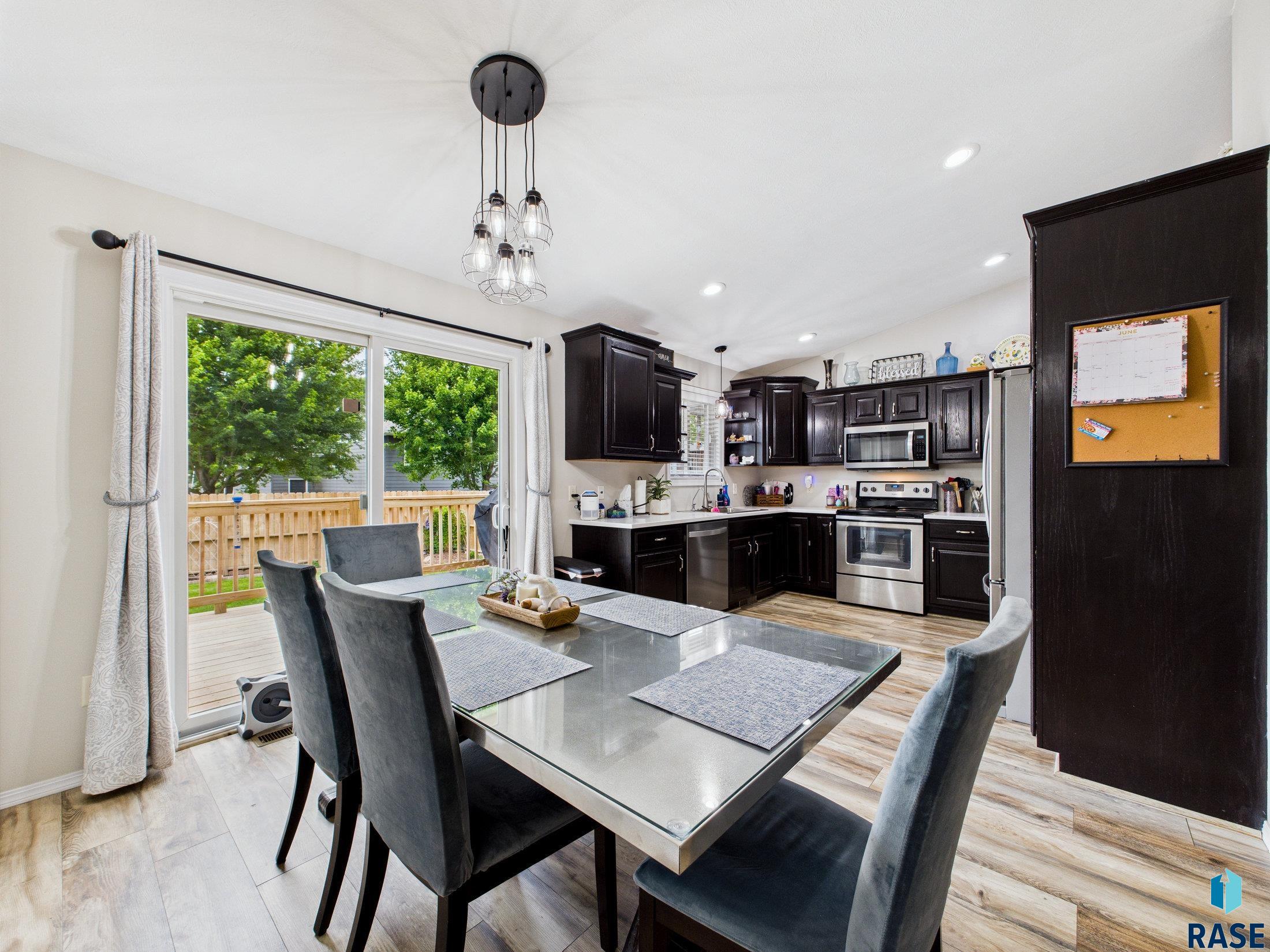 204 W Mountain Ash St Street, Brandon, South Dakota image 6