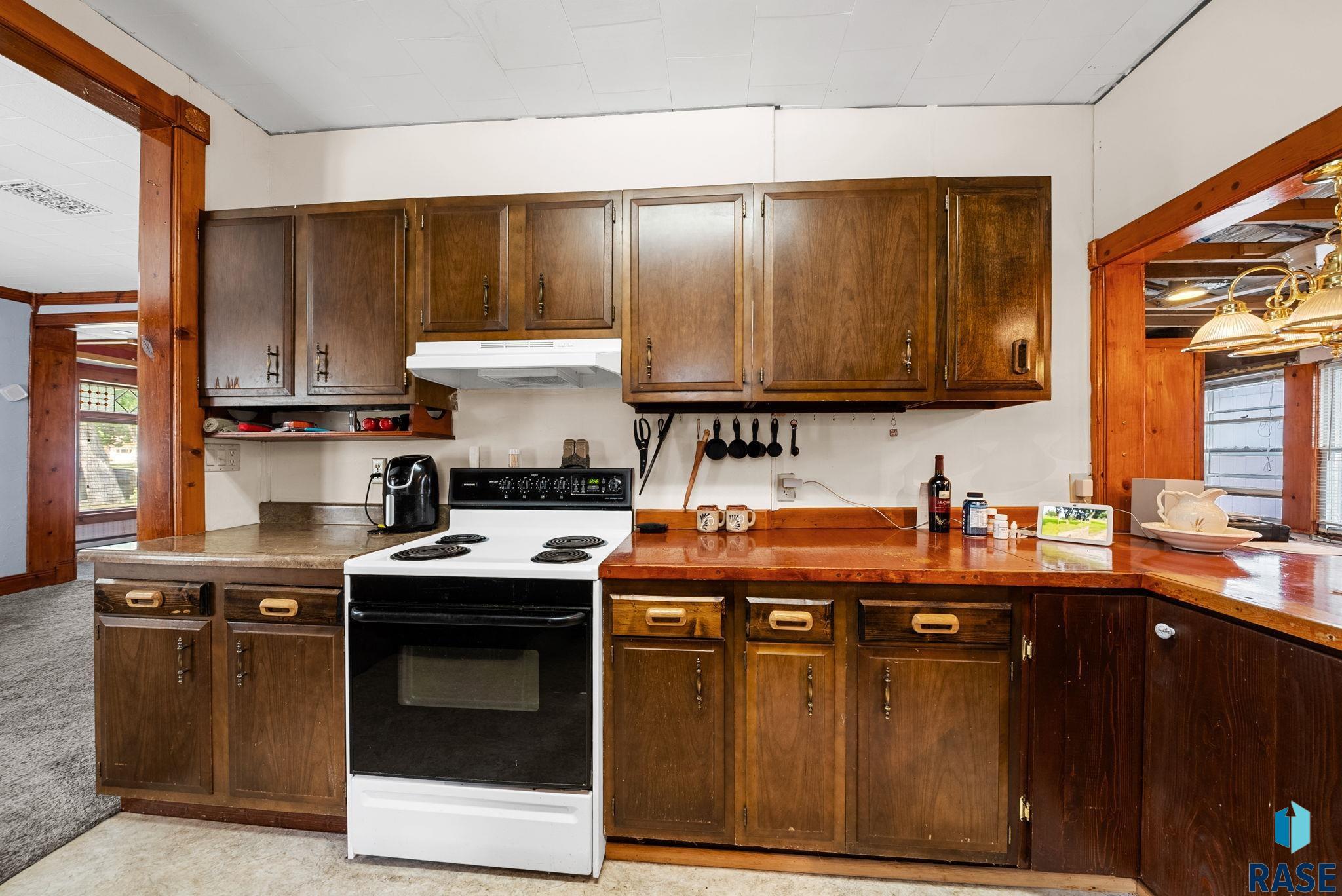 Canton, South Dakota 57013, United States, 3 Bedrooms Bedrooms, ,1 BathroomBathrooms,Residential,Active,201215