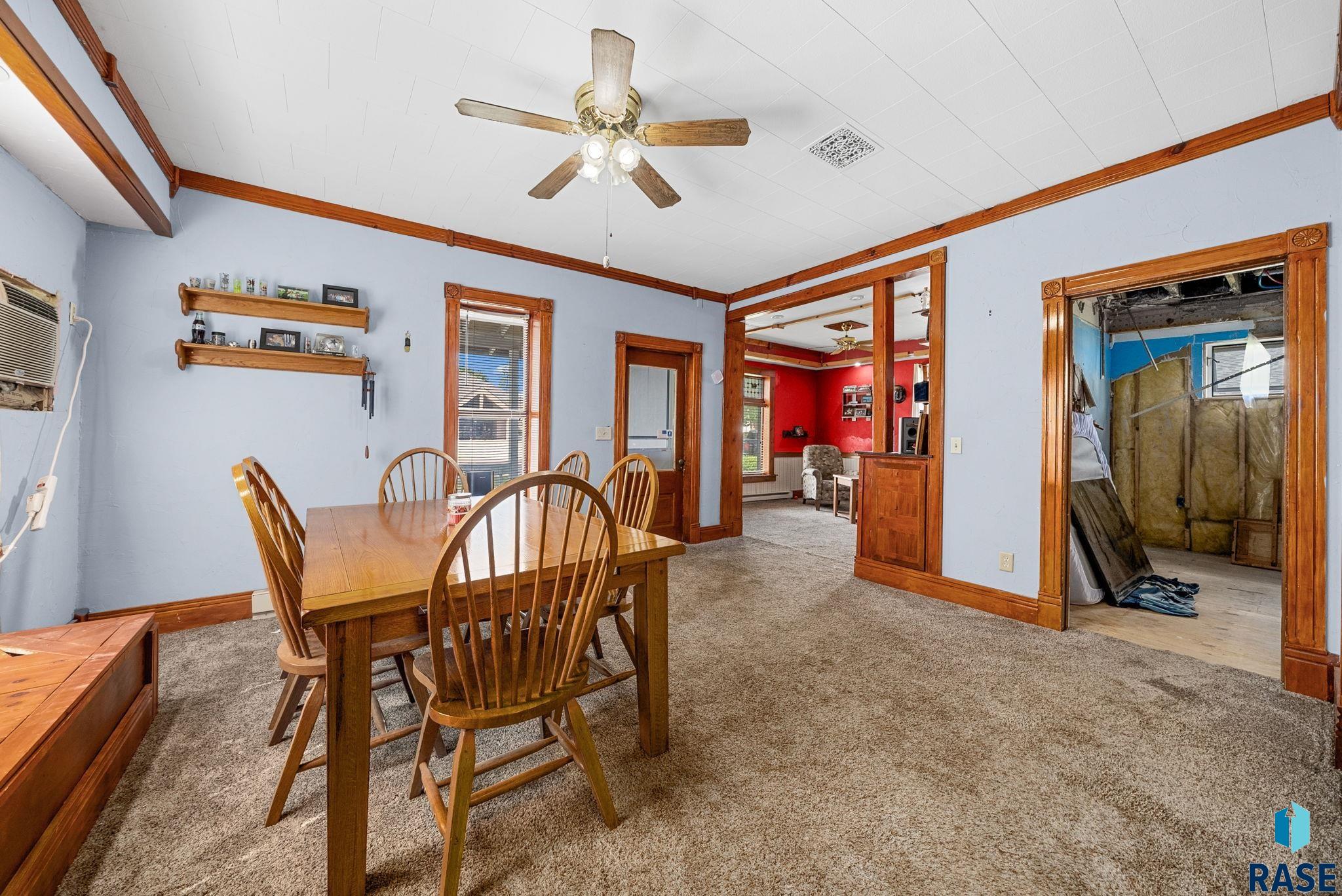 Canton, South Dakota 57013, United States, 3 Bedrooms Bedrooms, ,1 BathroomBathrooms,Residential,Active,201215