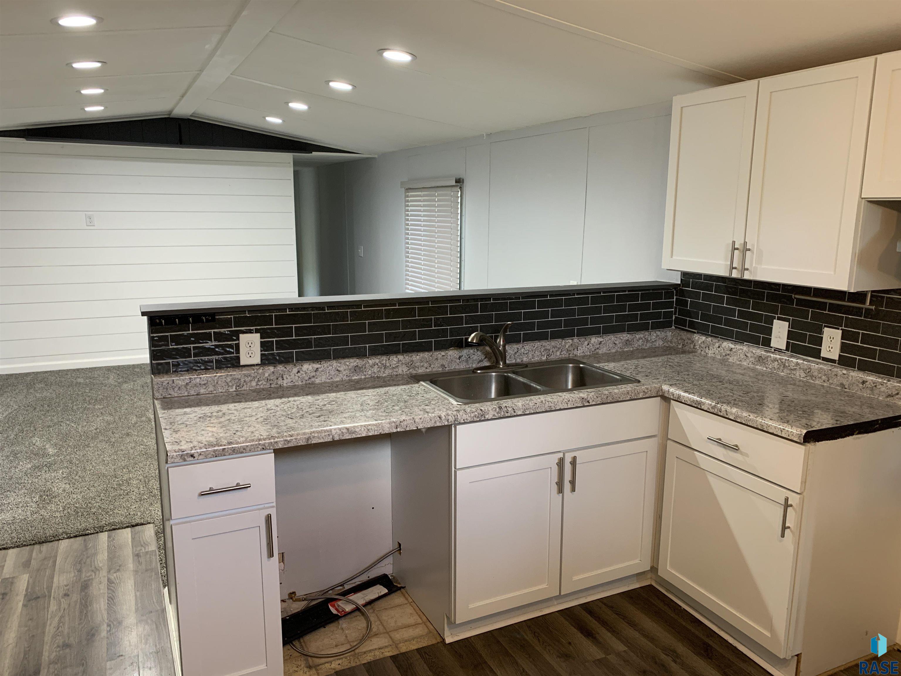 86 S Saratoga Pl Place, Sioux Falls, New Jersey image 3