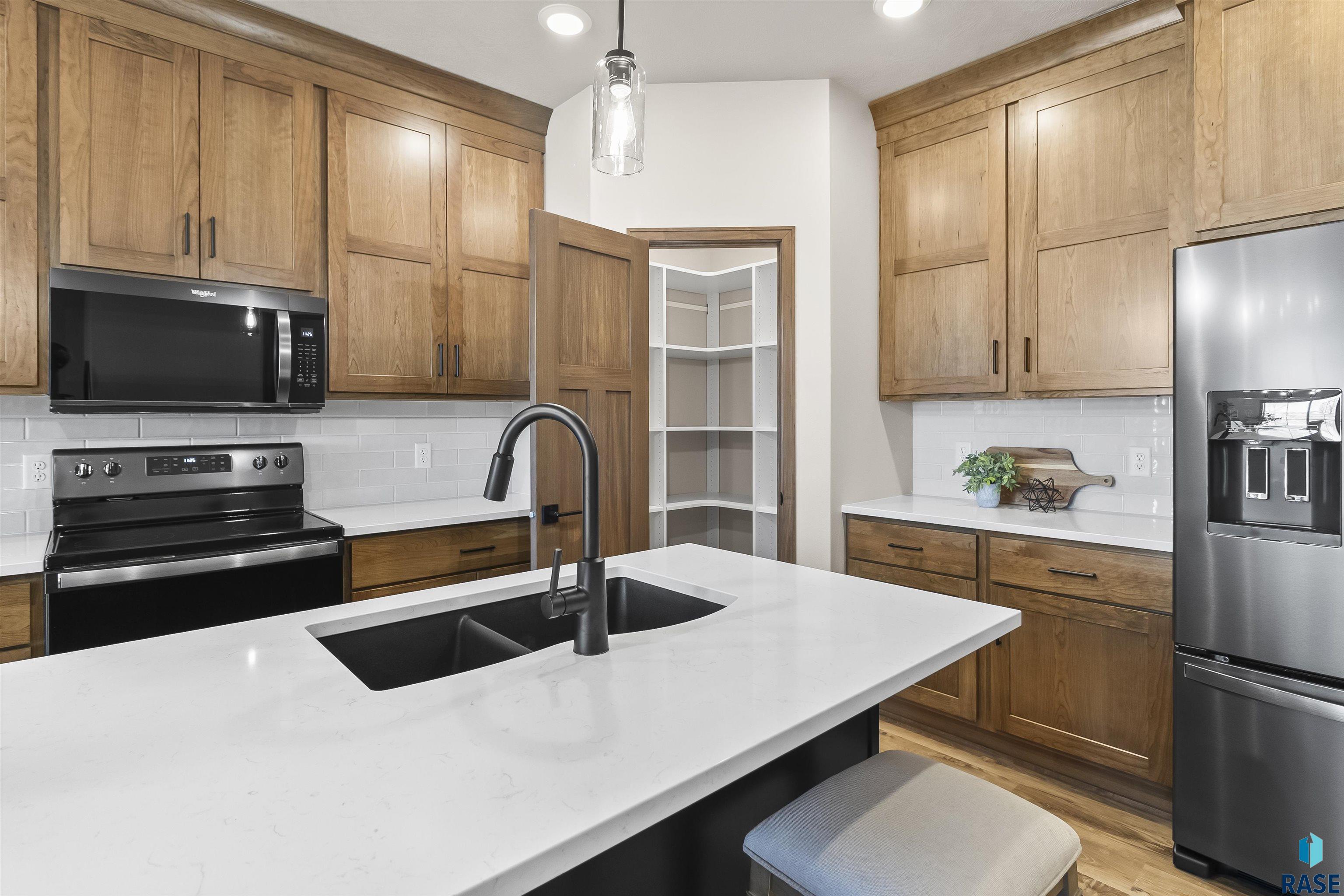 207 Thelma Ave Avenue, Harrisburg, South Dakota image 10