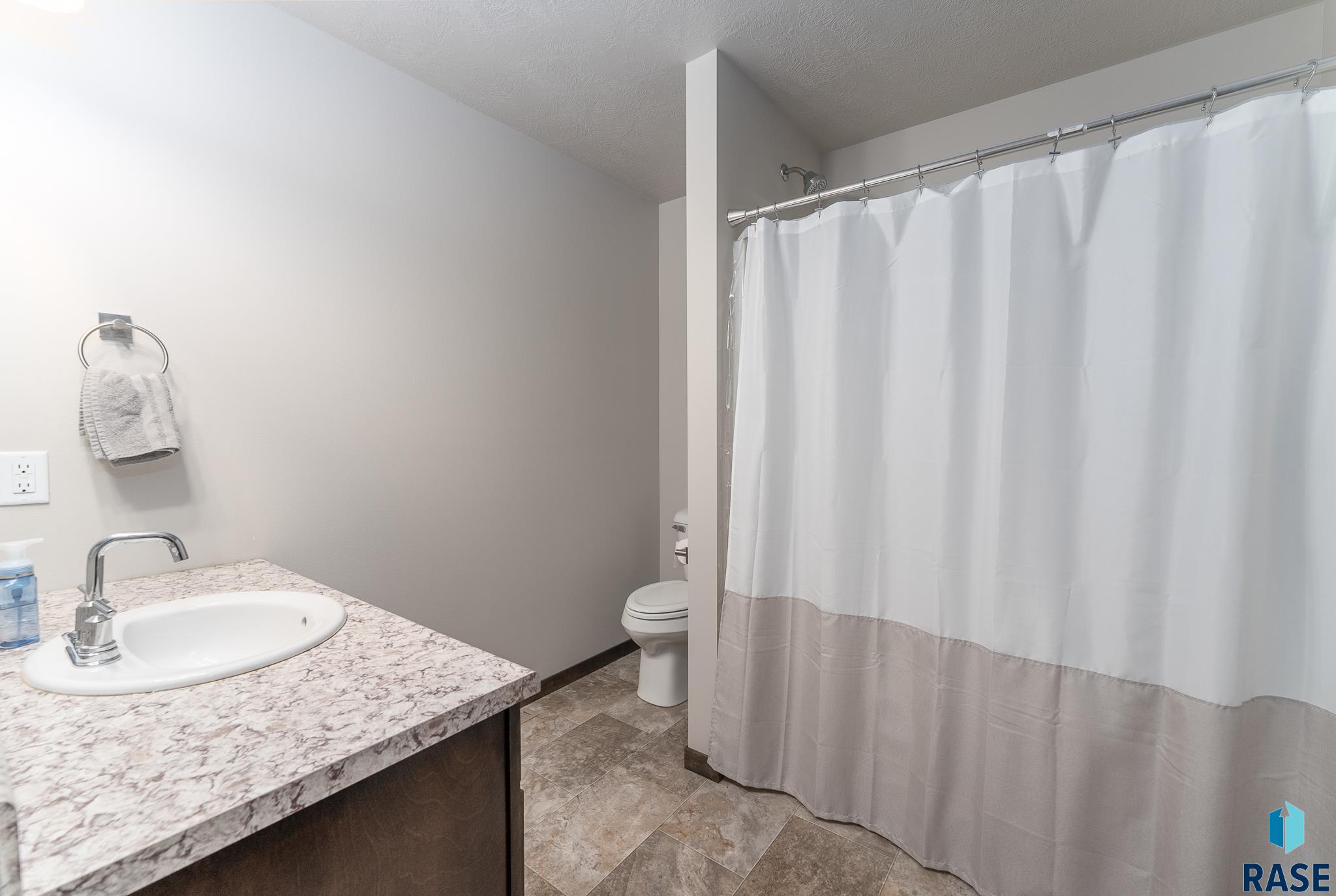 3626 E Siasconset Pl Place, Sioux Falls, New Jersey image 34