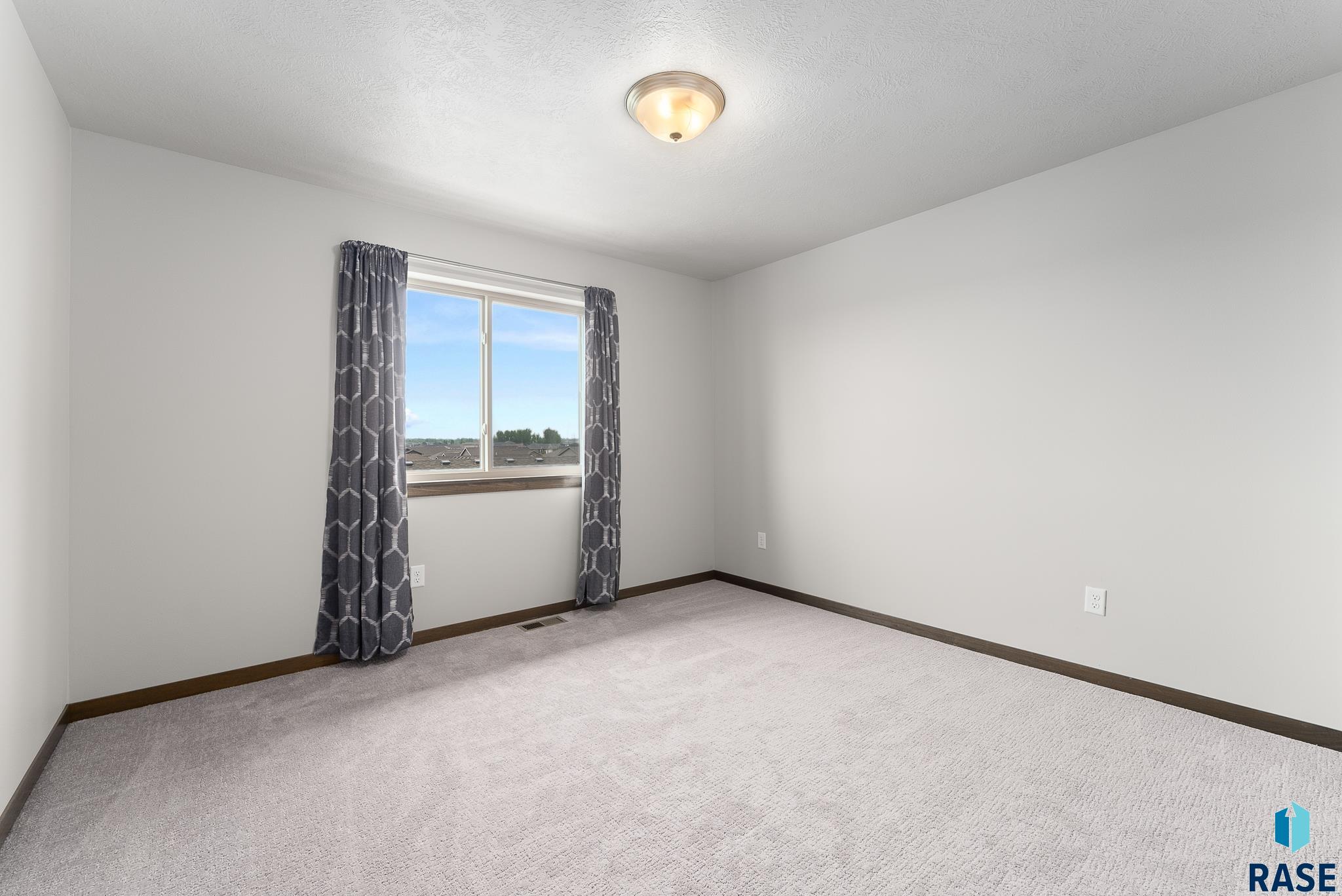 3626 E Siasconset Pl Place, Sioux Falls, New Jersey image 31