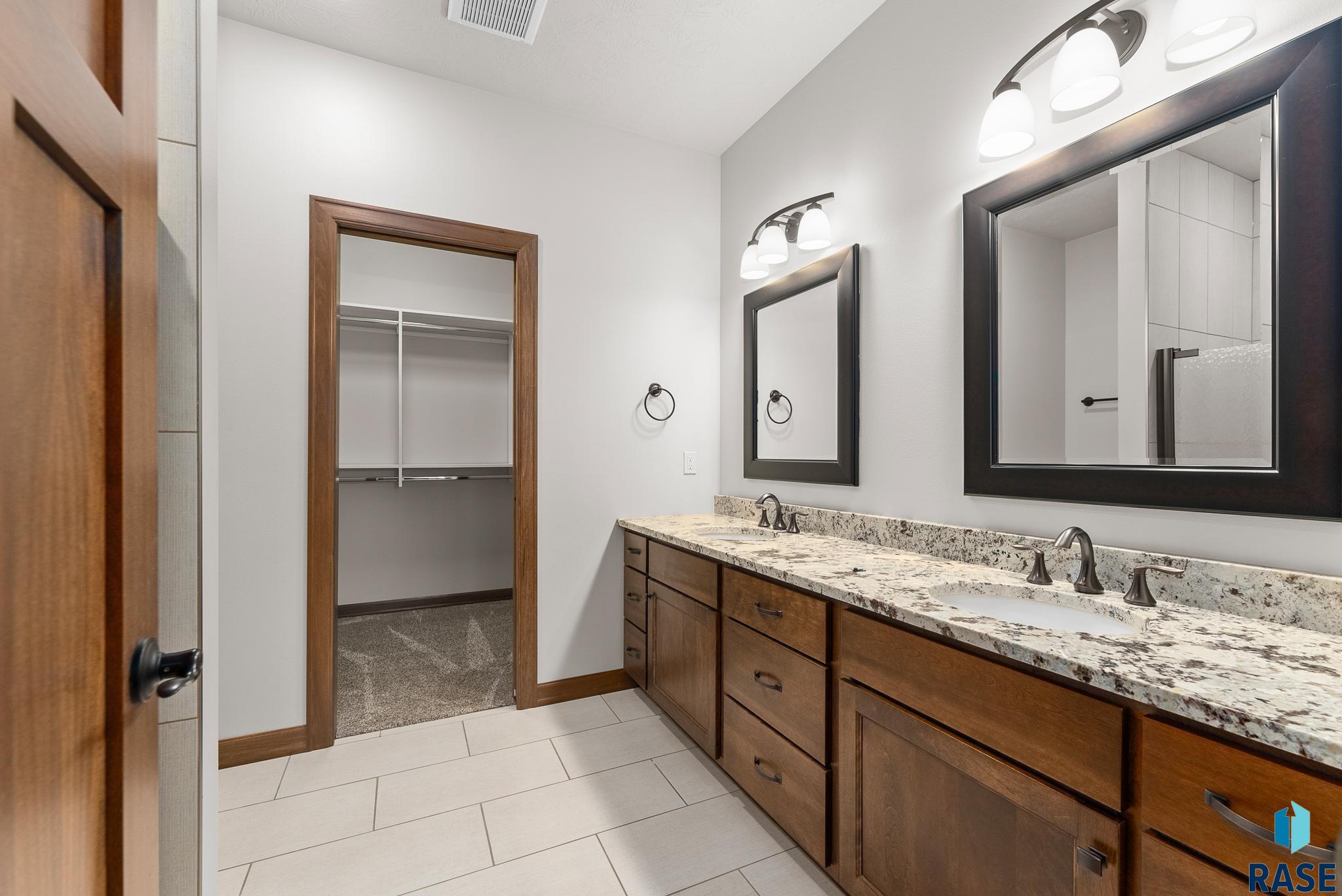 5915 W Yukon Trl Trail, Sioux Falls, South Dakota image 12