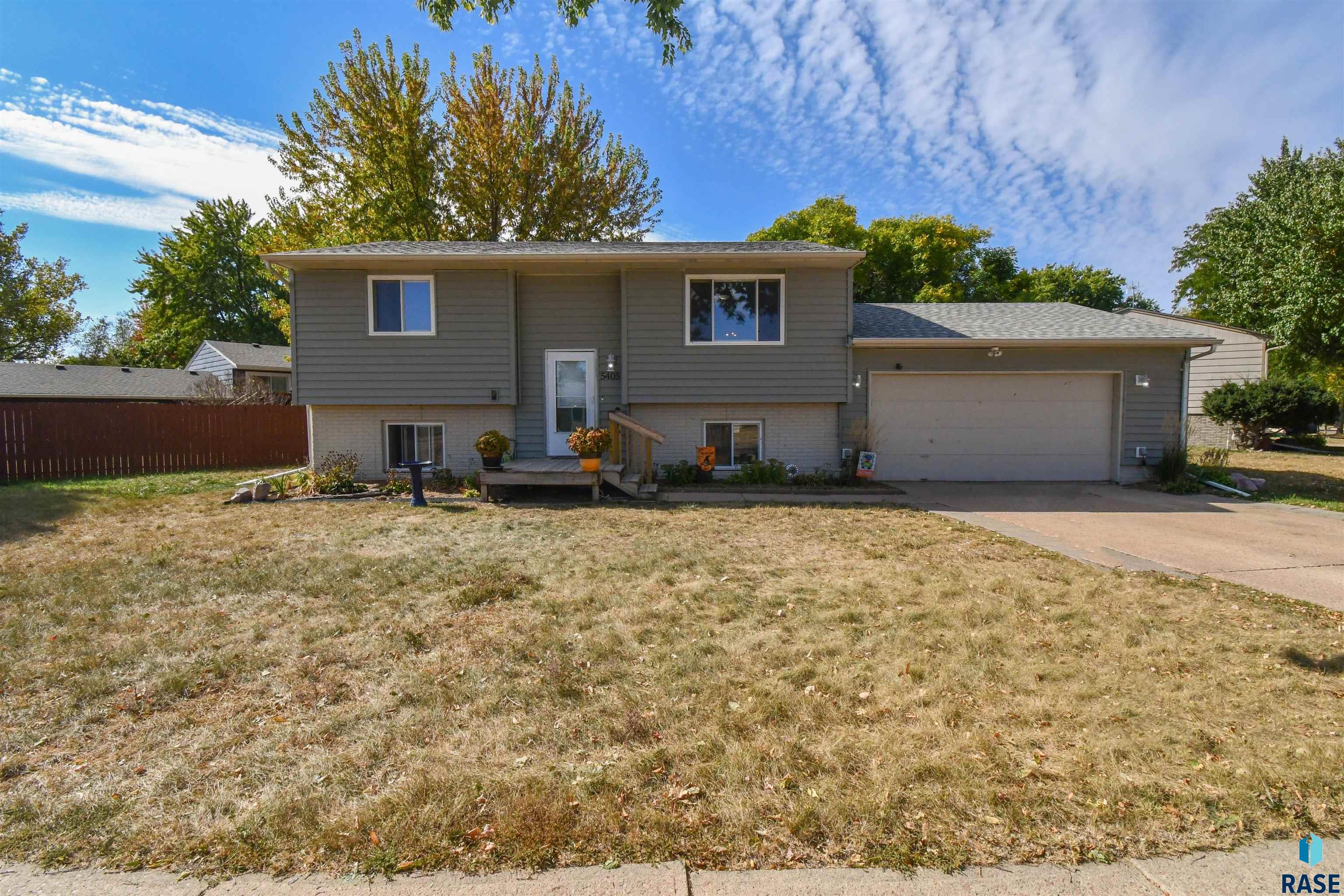 5405 W Deer Creek Dr Drive, Sioux Falls, South Dakota image 1