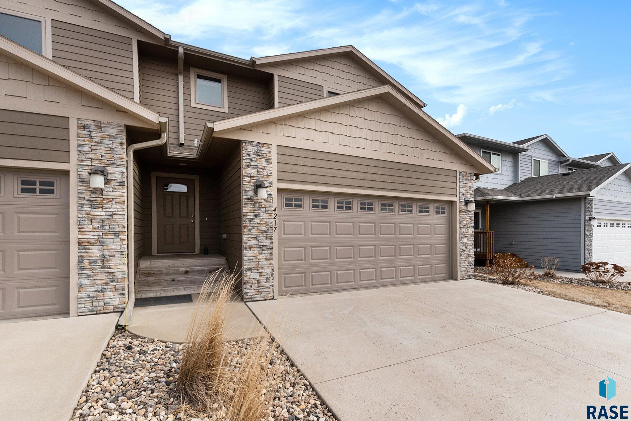 4217 N Knob Hill Ct Court, Sioux Falls, South Dakota image 3