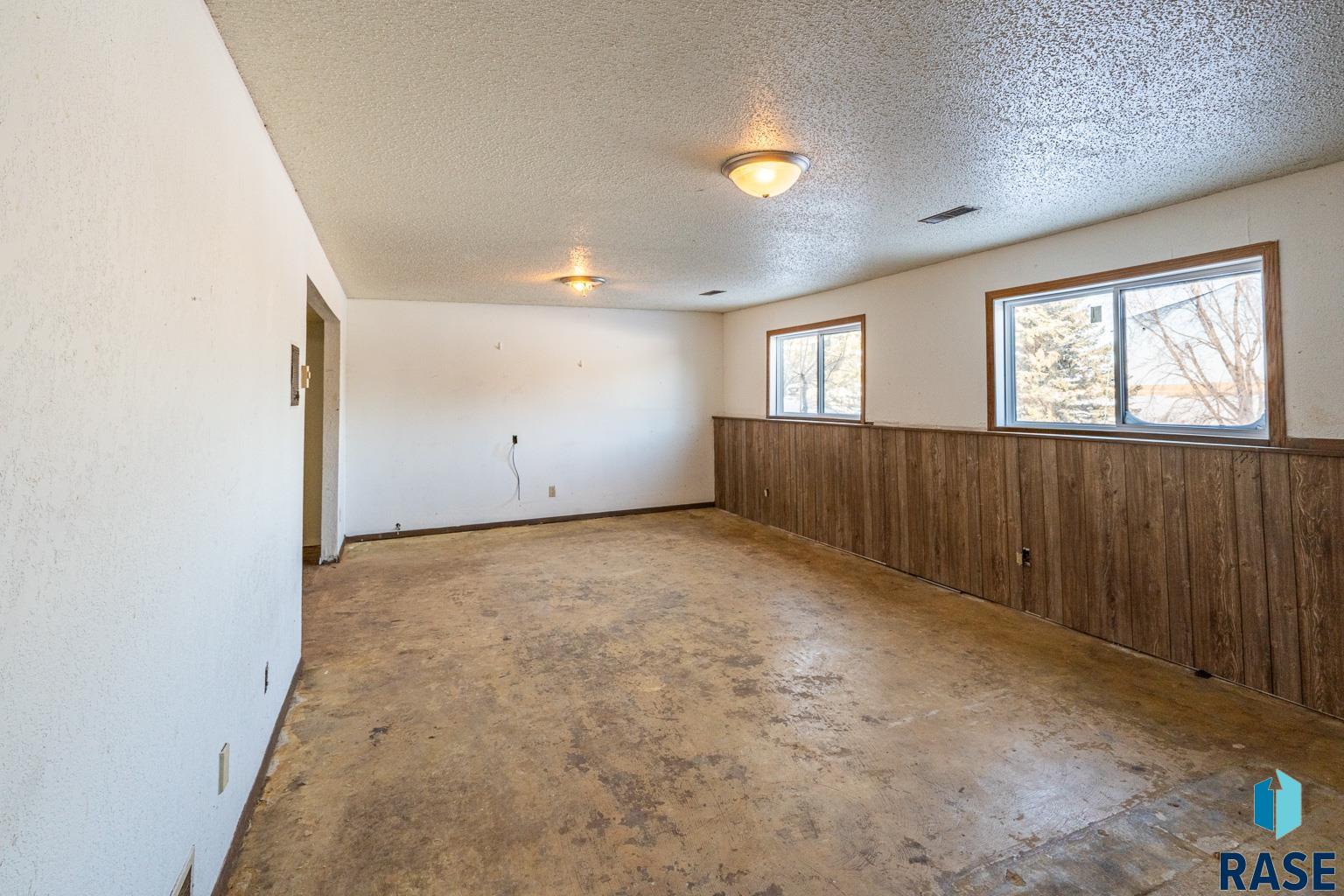 46099 258th St Street, Hartford, South Dakota image 41