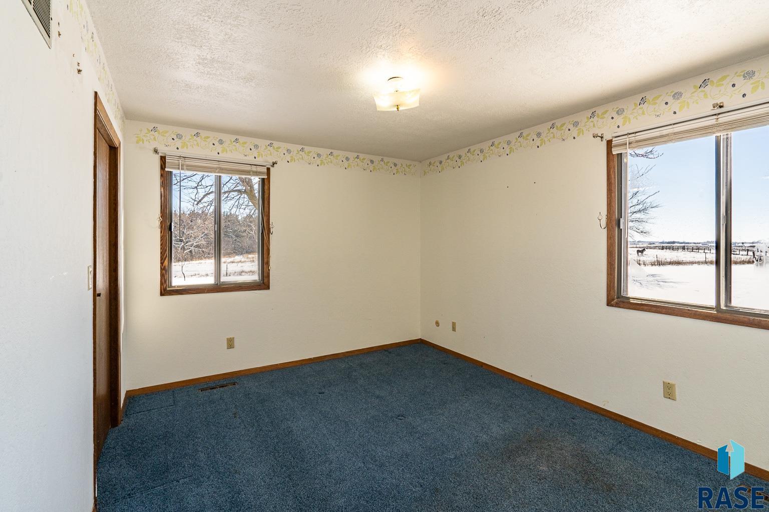 46099 258th St Street, Hartford, South Dakota image 38