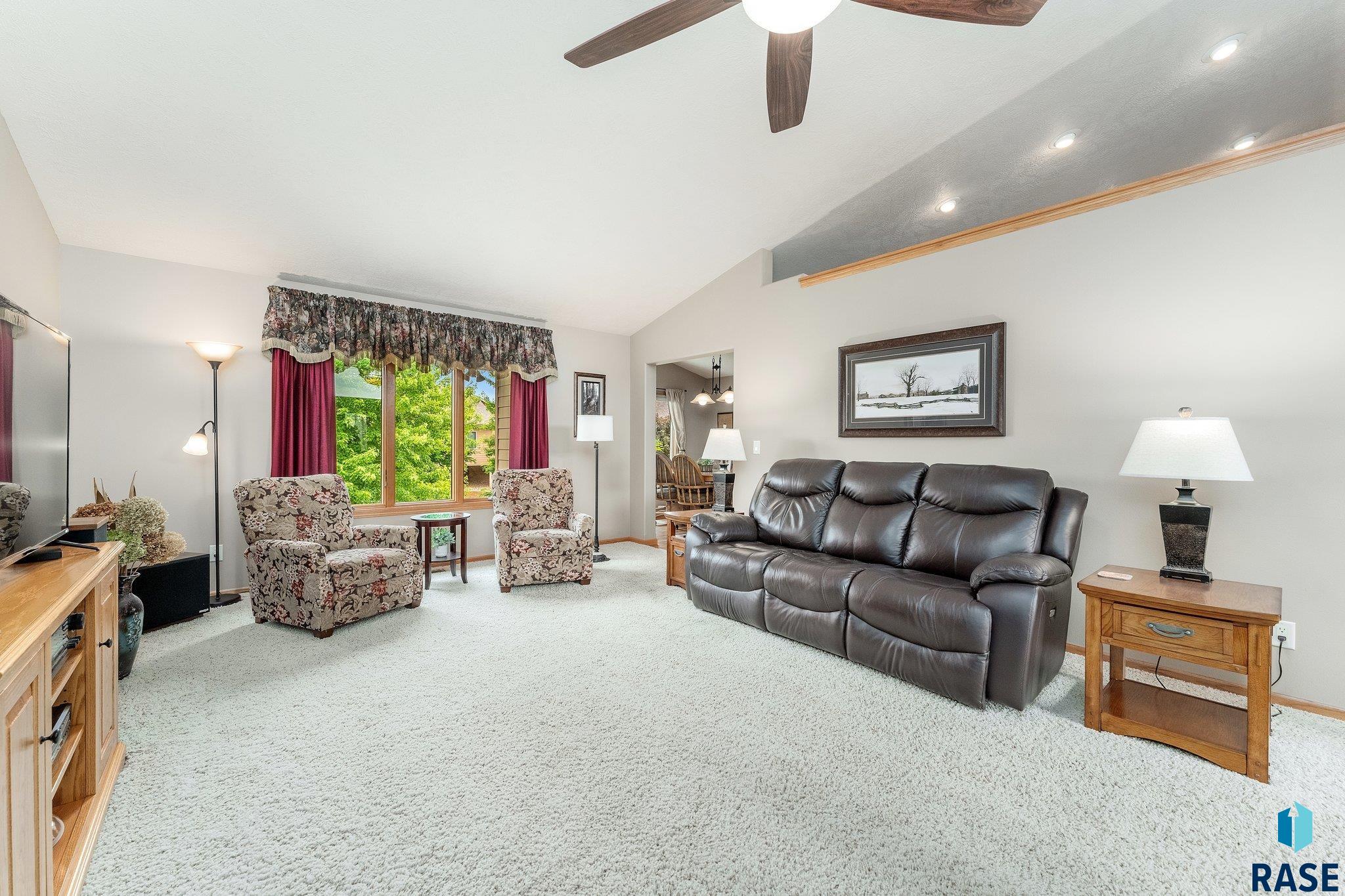 2412 S Camden Ave Avenue, Sioux Falls, South Dakota image 4